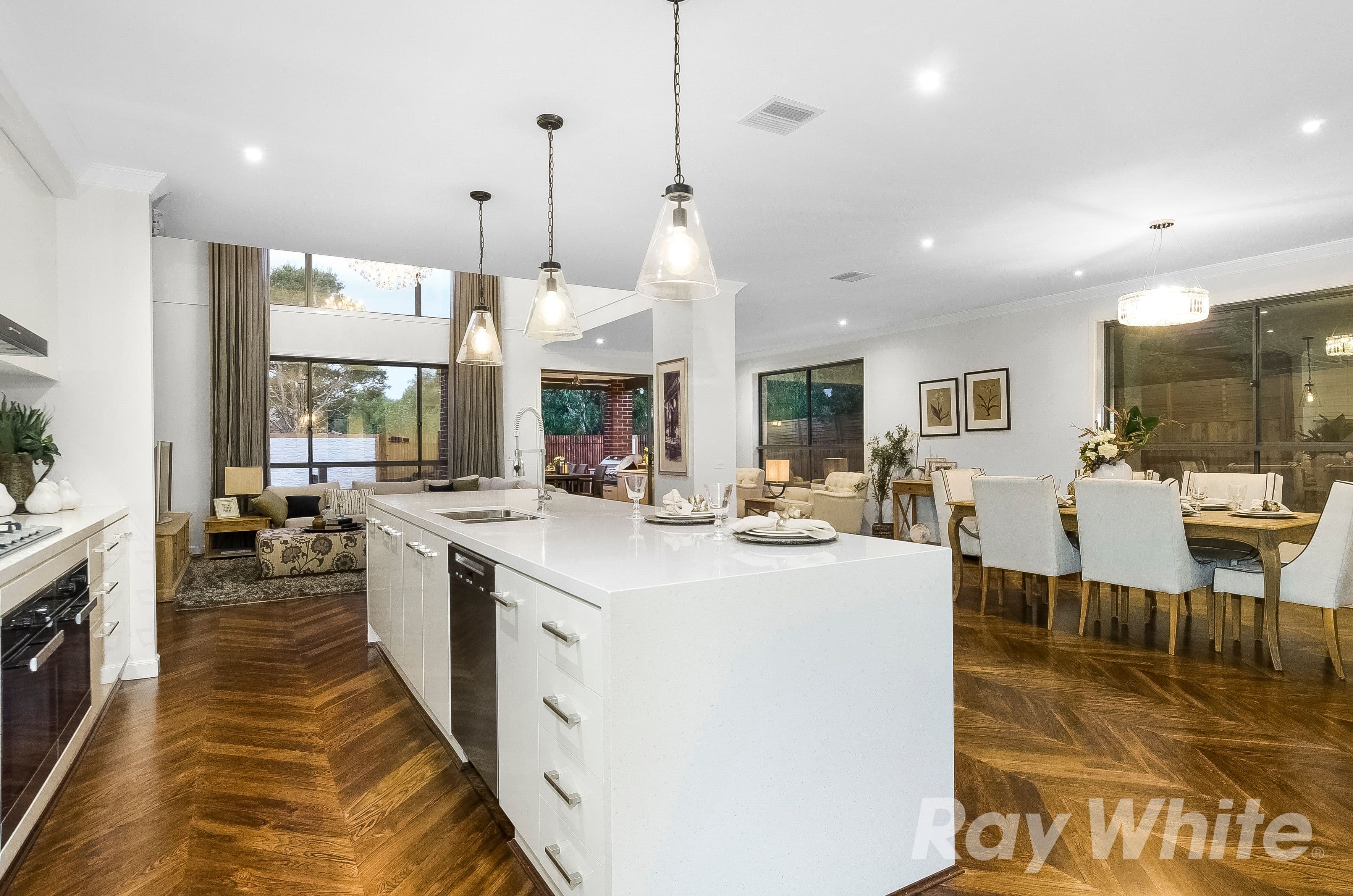 28 Brentwood Drive, Glen Waverley VIC 3150, Glen Waverley - Thumbnail 6