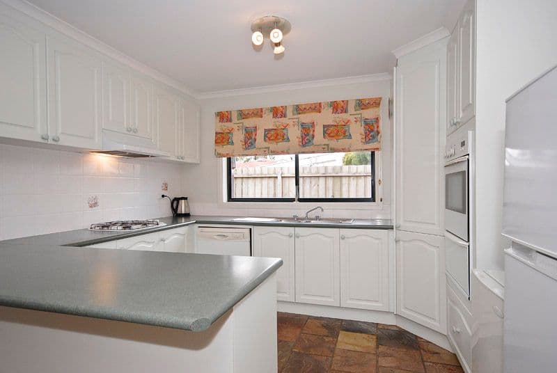 21 Wattleview Rise, SCORESBY VIC 3179, Scoresby - Thumbnail 2