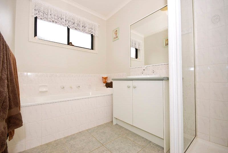 21 Wattleview Rise, SCORESBY VIC 3179, Scoresby - Thumbnail 7