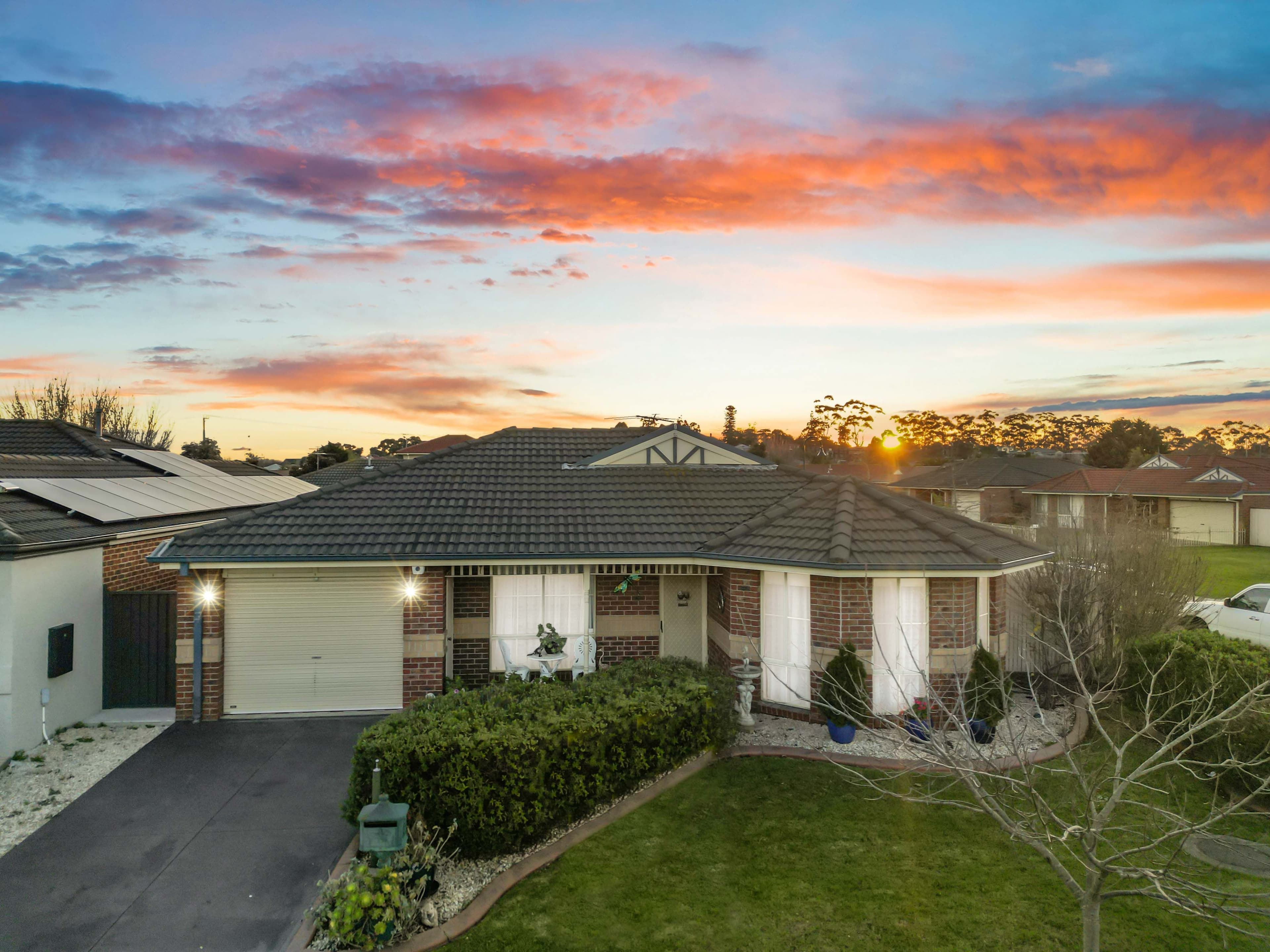15 Grice Quadrant, Pakenham VIC 3810, Pakenham - Image 1
