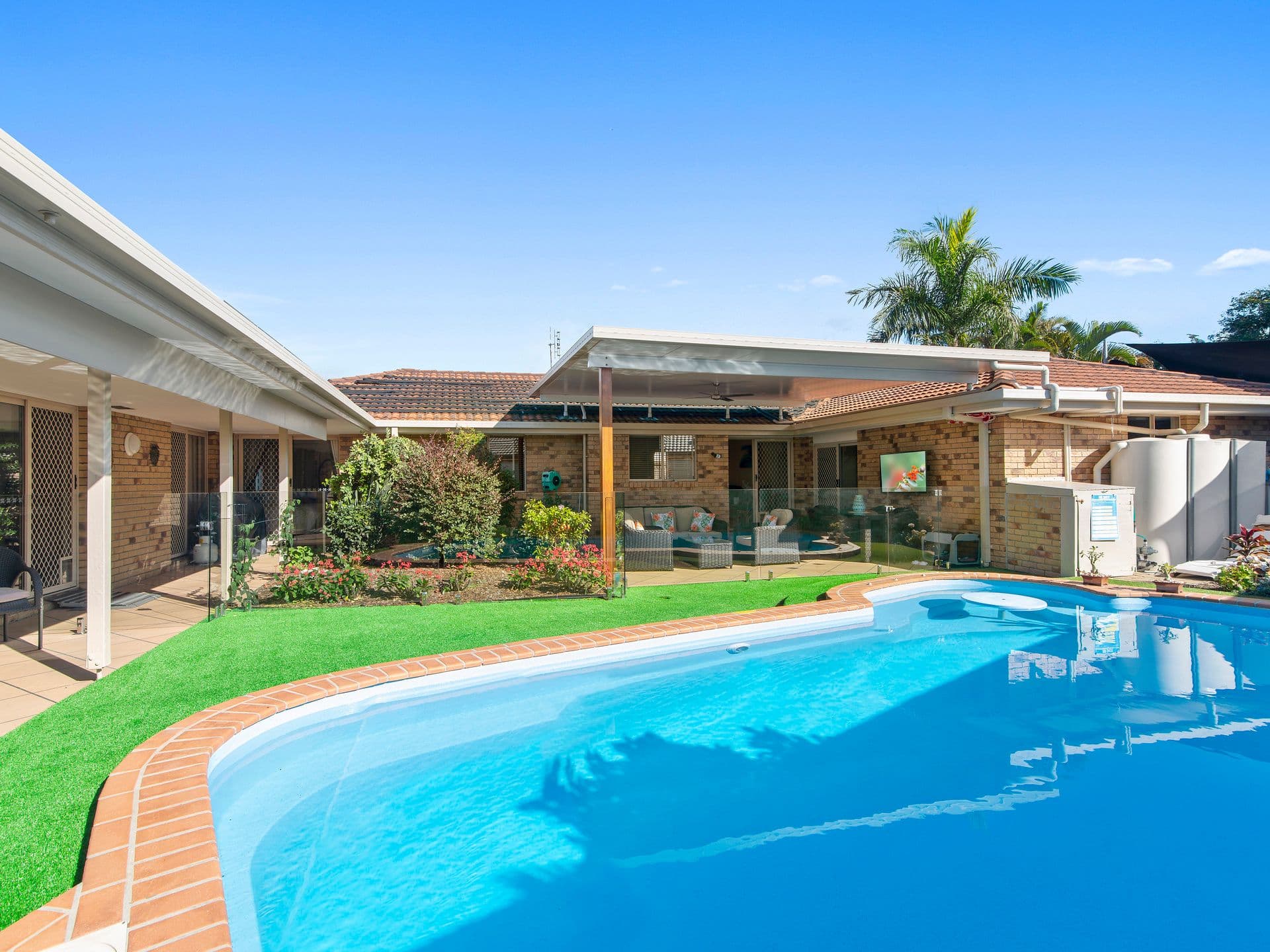 12 Blackbean Court, Elanora QLD 4221, Elanora - Thumbnail 2