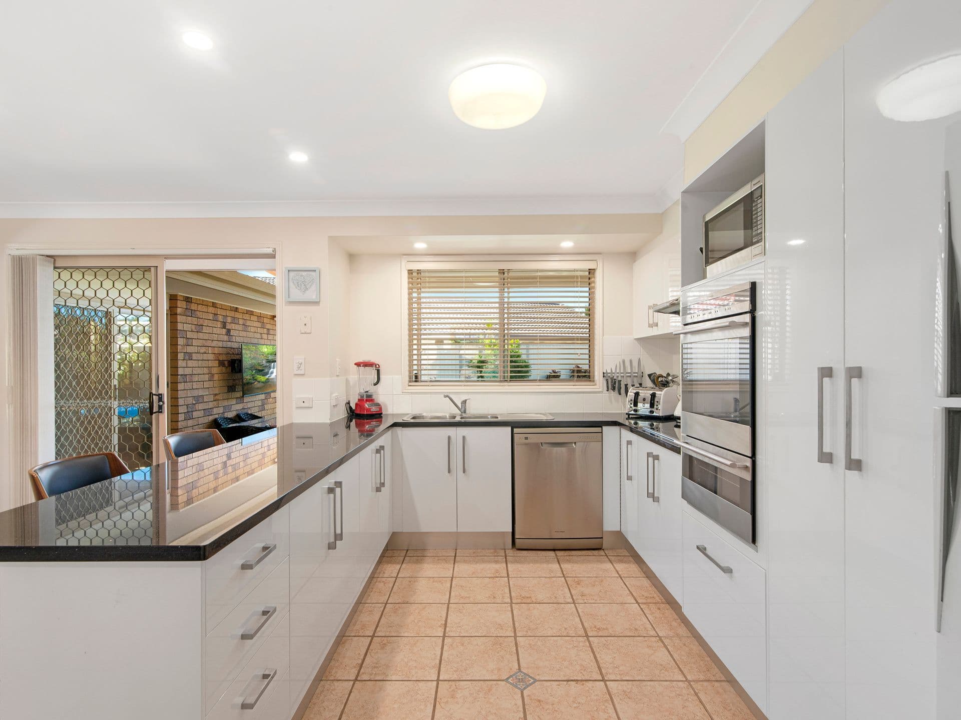 12 Blackbean Court, Elanora QLD 4221, Elanora - Thumbnail 6