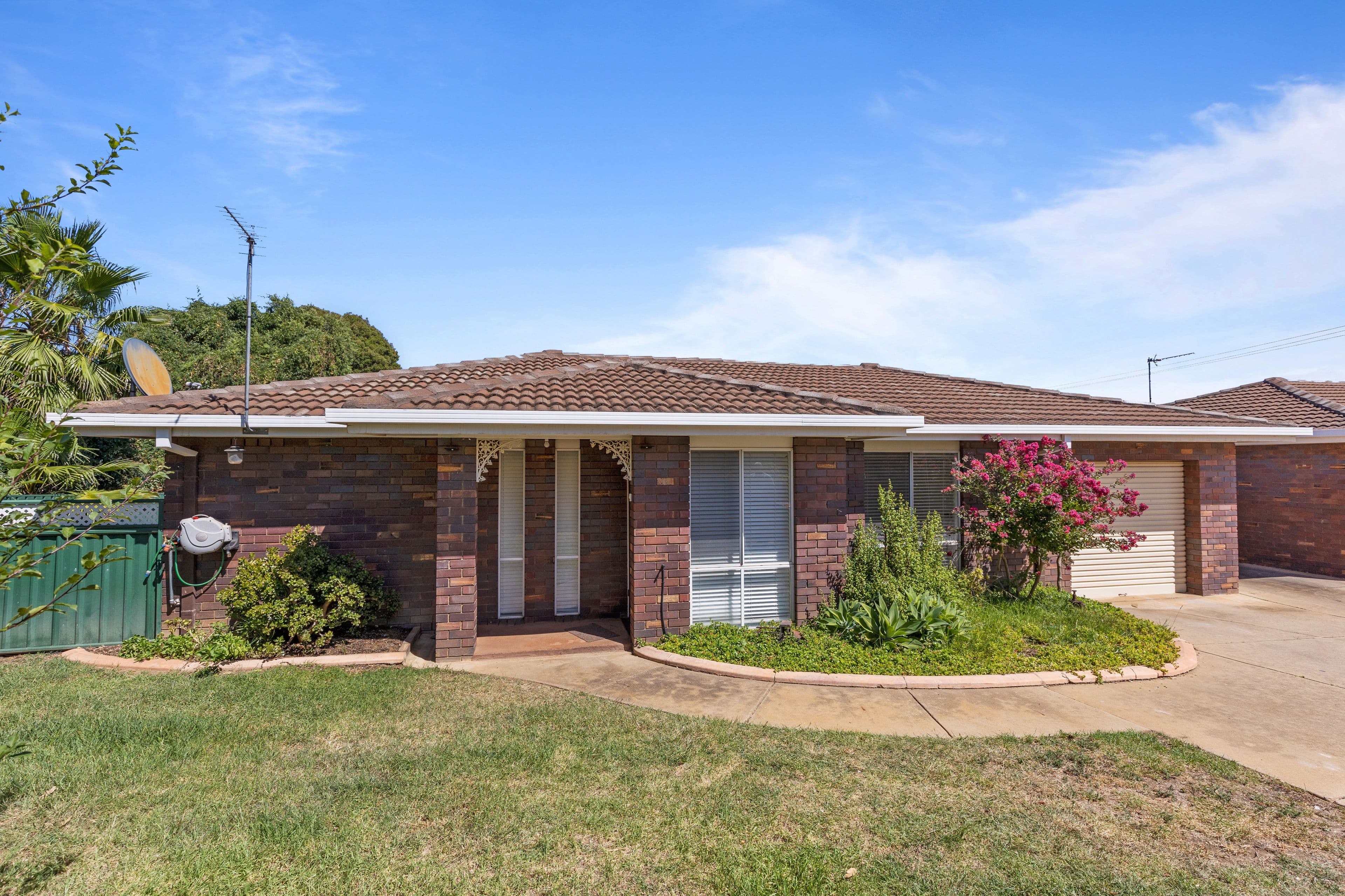 160 Fernleigh Road, Mount Austin NSW 2650, Mount Austin - Image 1
