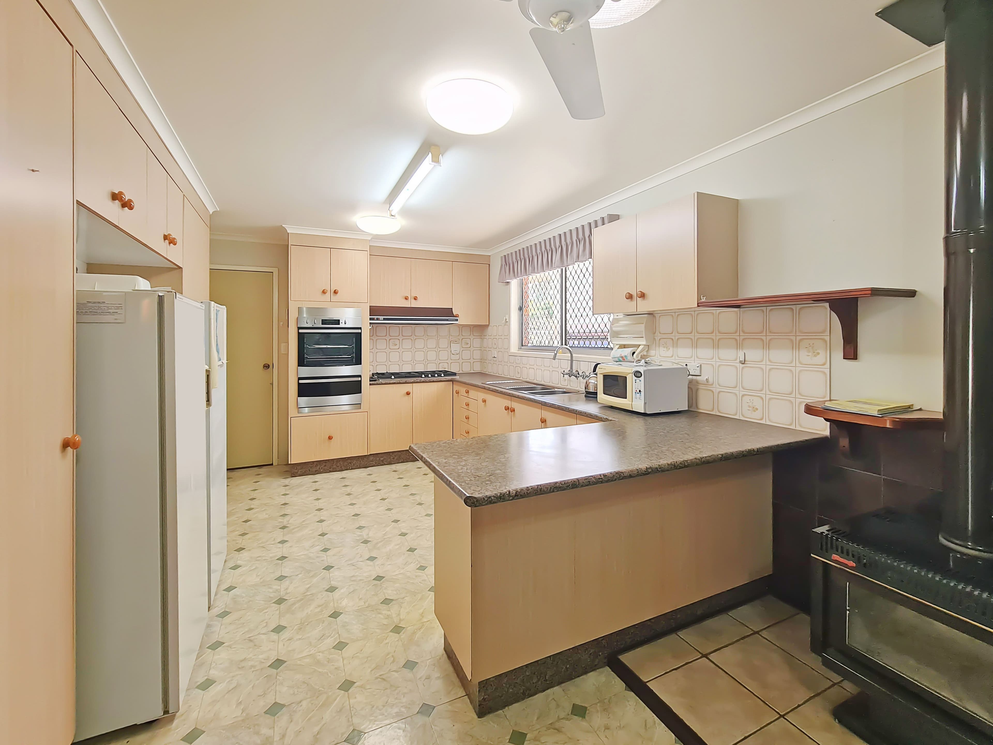 22 Andrews Road, Crows Nest QLD 4355, Crows Nest - Thumbnail 4