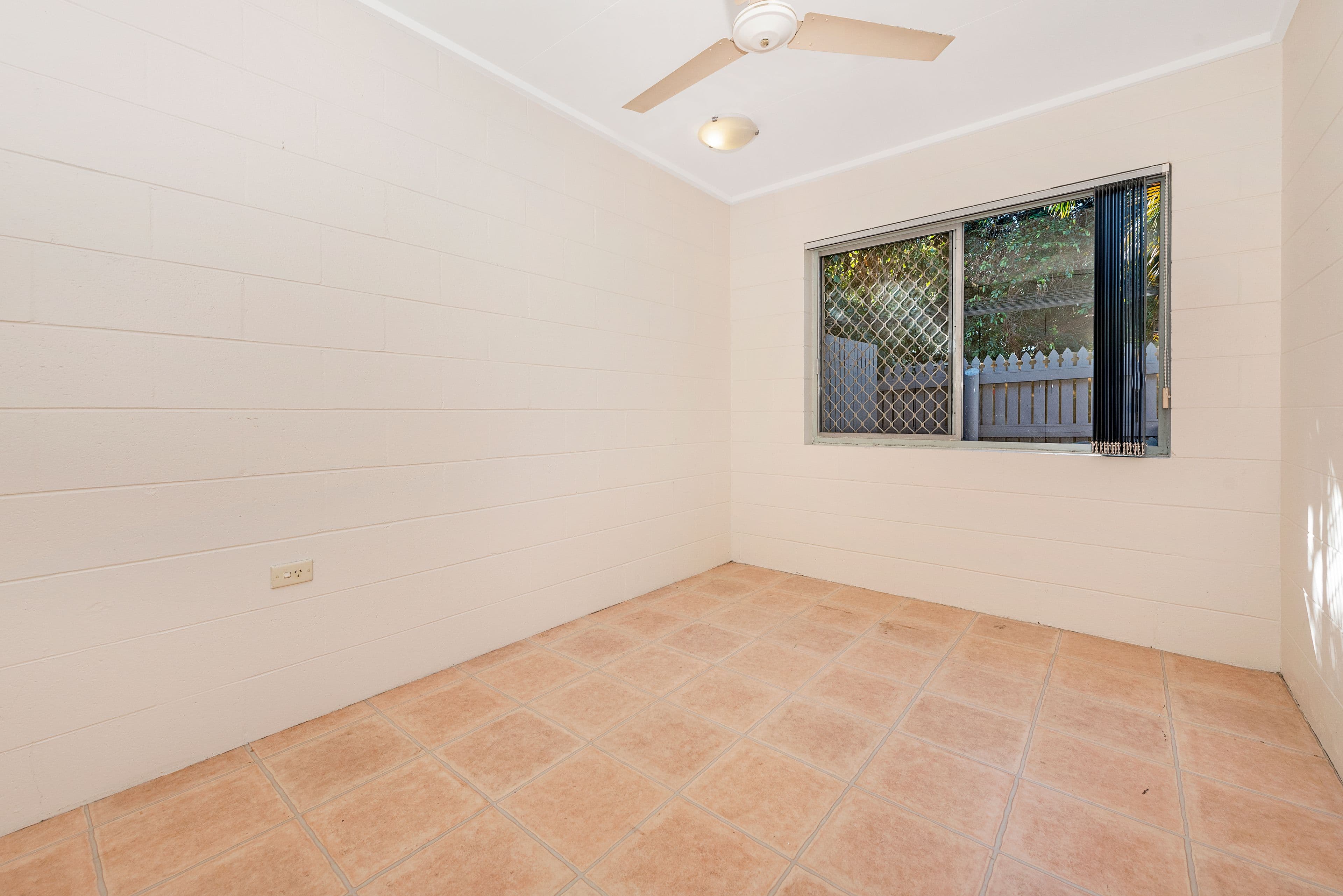 13 Cowley Street, West End QLD 4810, West End - Thumbnail 3