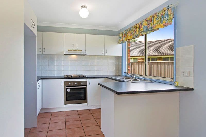 8 Kathleen Court, BERKELEY VALE NSW 2261, Berkeley Vale - Thumbnail 2