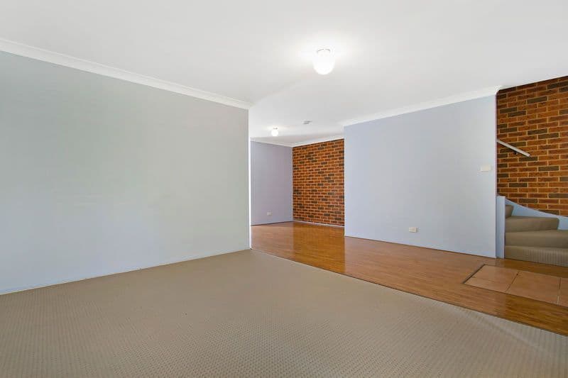 8 Kathleen Court, BERKELEY VALE NSW 2261, Berkeley Vale - Thumbnail 8