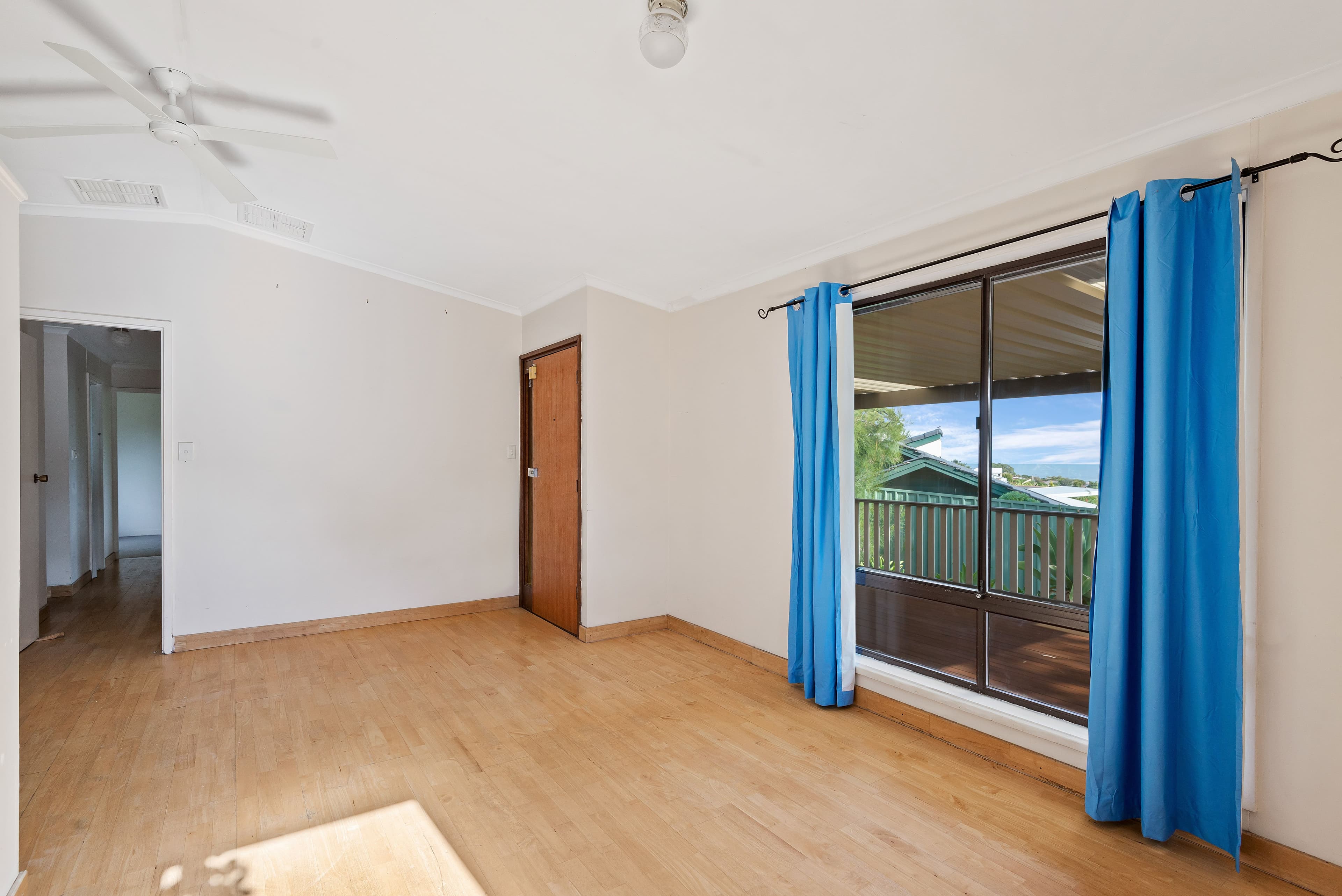 13 Manunda Way, Hallett Cove SA 5158, Hallett Cove - Thumbnail 8