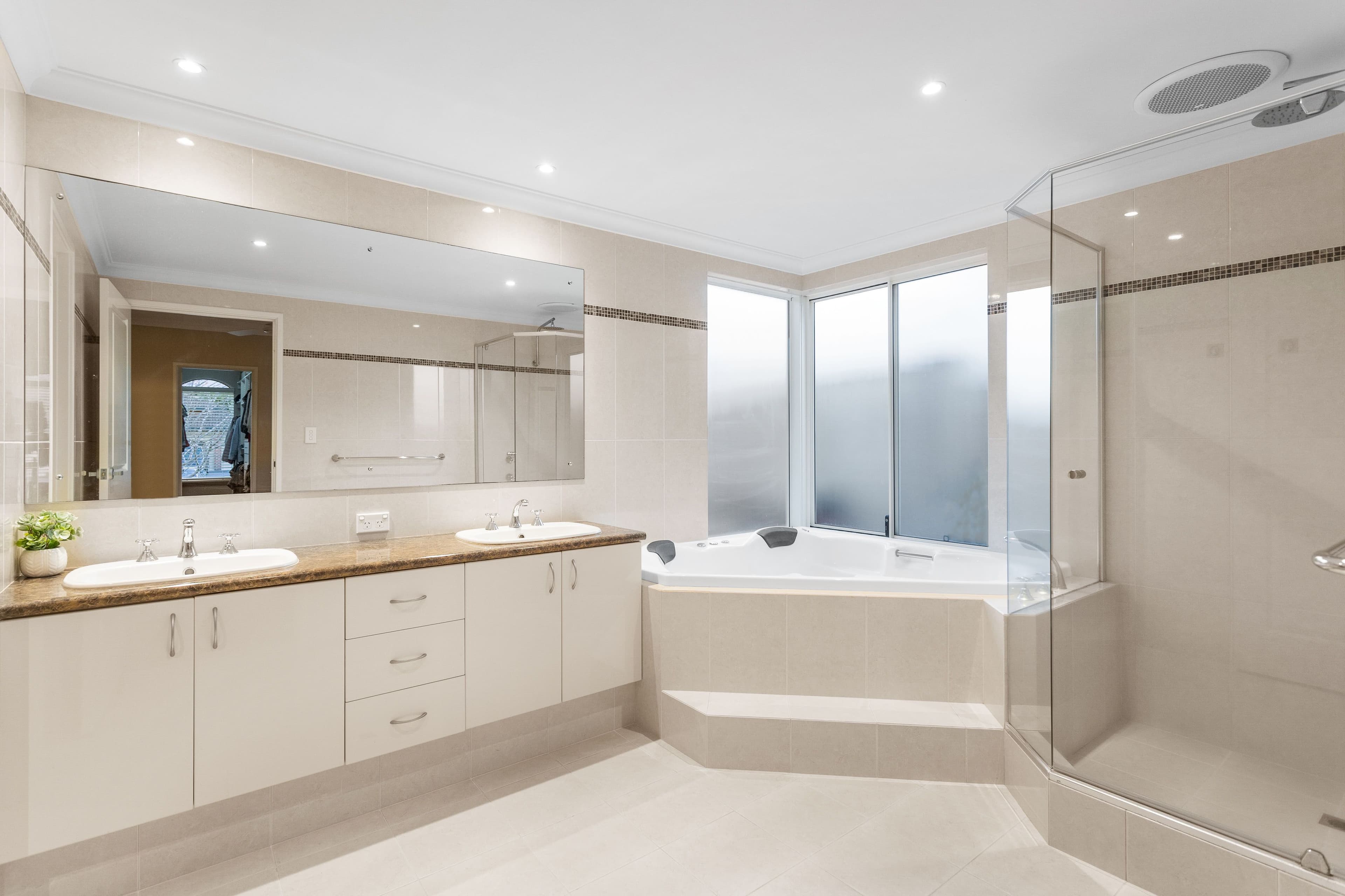 4 Dempster Place, Sorrento WA 6020, Sorrento - Thumbnail 6