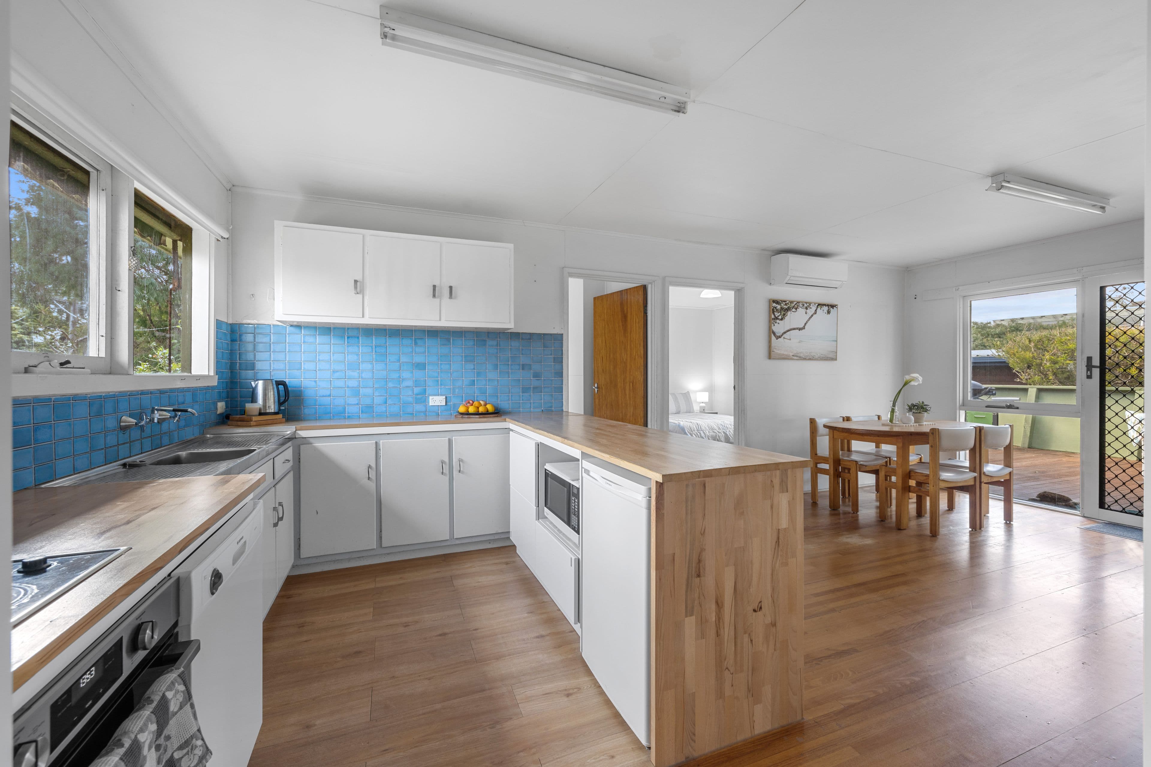 10 Lohr Avenue, Inverloch VIC 3996, Inverloch - Thumbnail 6