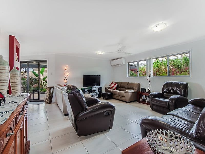 8 Sapphire Street, CALOUNDRA WEST QLD 4551, Caloundra West - Thumbnail 2