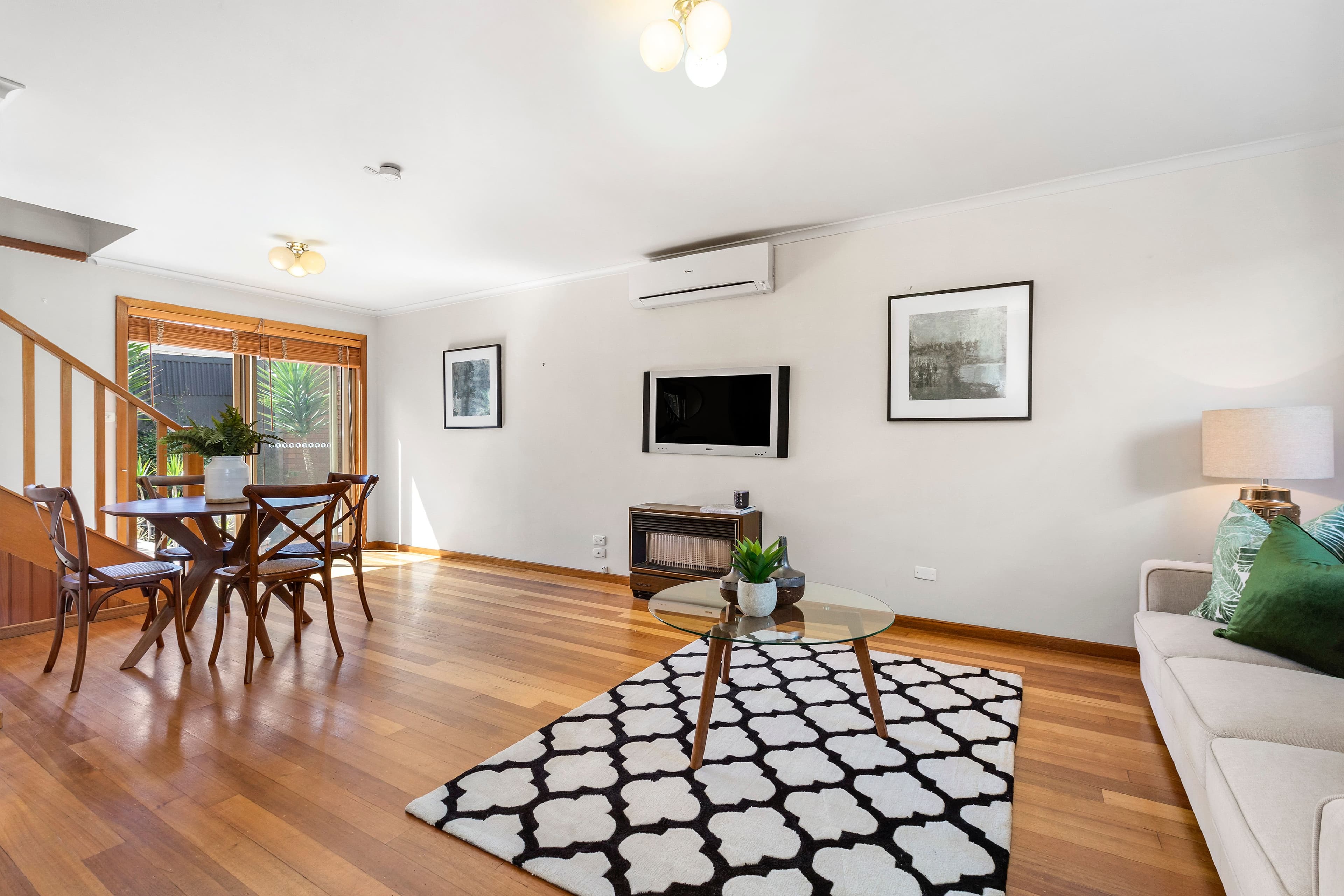 1 Clapham Road, Hughesdale VIC 3166, Hughesdale - Thumbnail 2