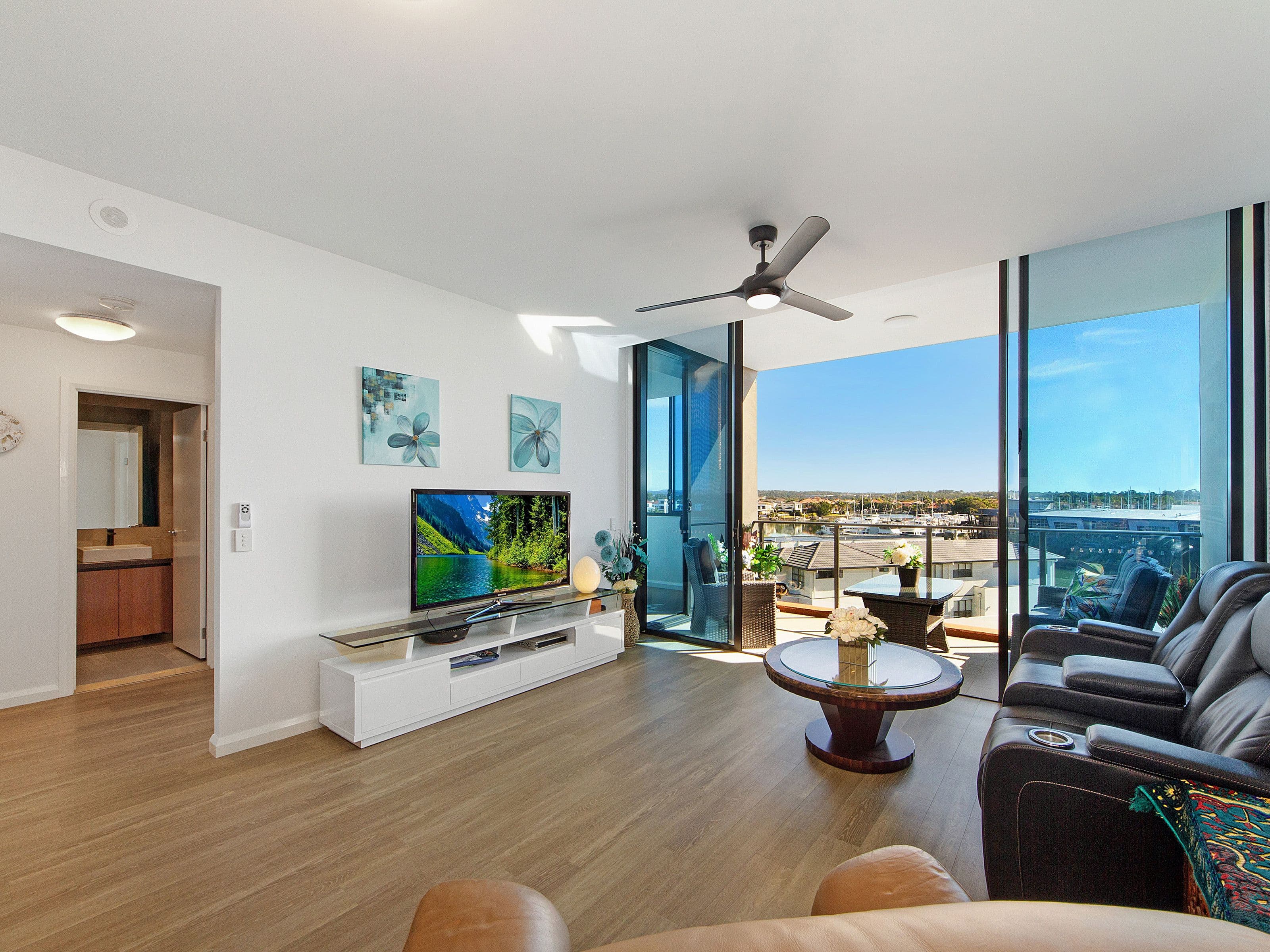 5233 Harbourview Drive, Hope Island QLD 4212, Hope Island - Thumbnail 2