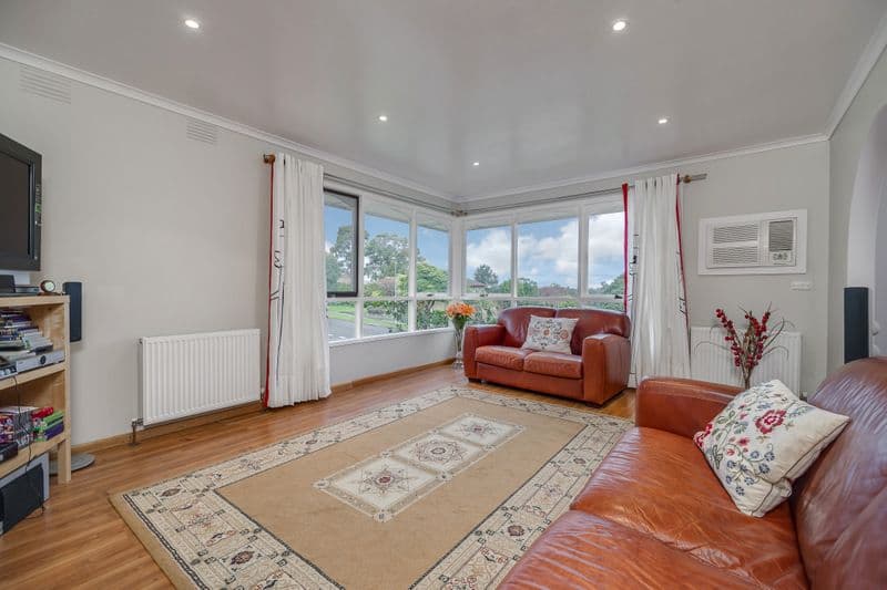8 Gillingham Street, WATSONIA NORTH VIC 3087, Watsonia North - Thumbnail 6
