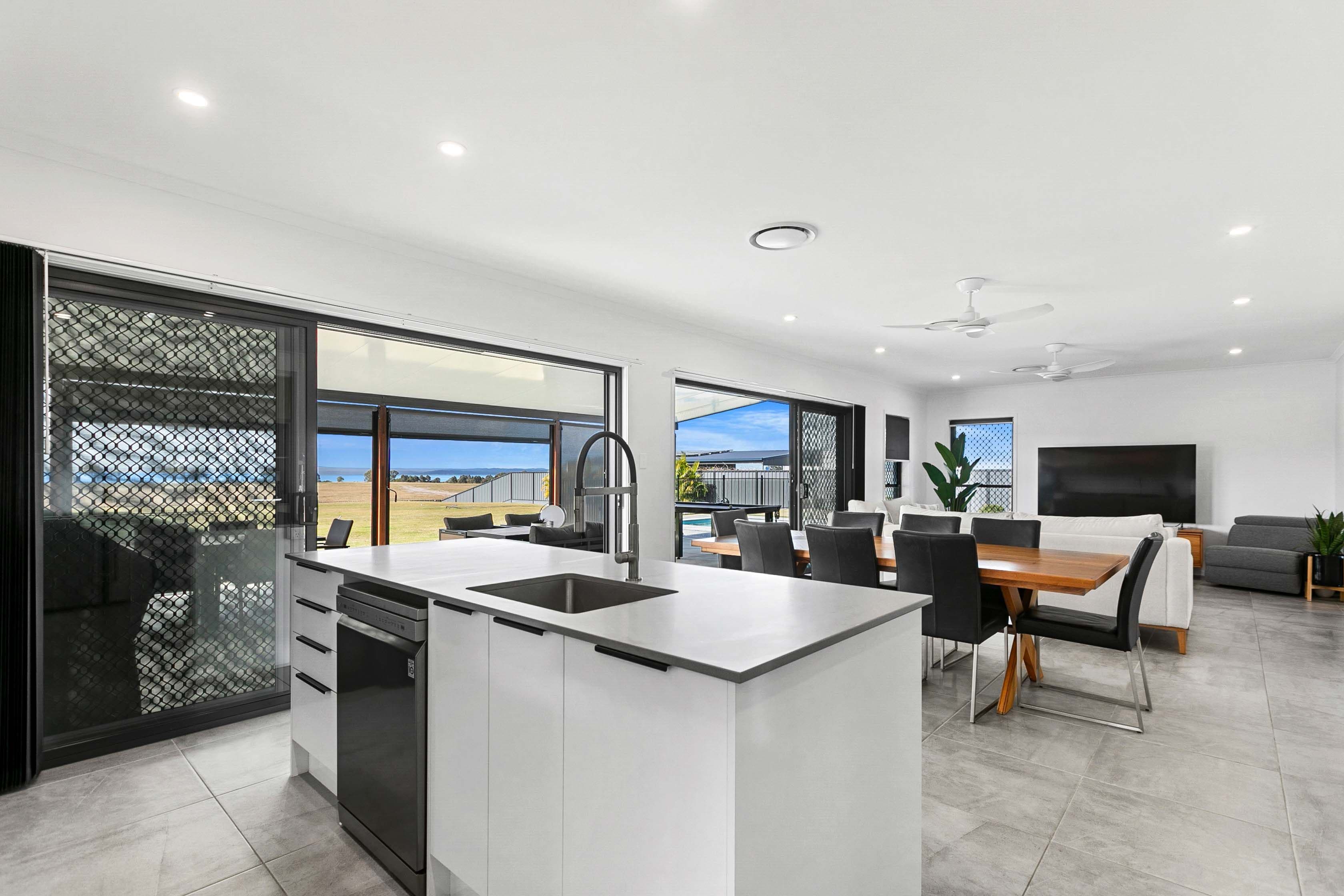 7 Catalina Court, BOORAL QLD 4655, Booral - Thumbnail 7