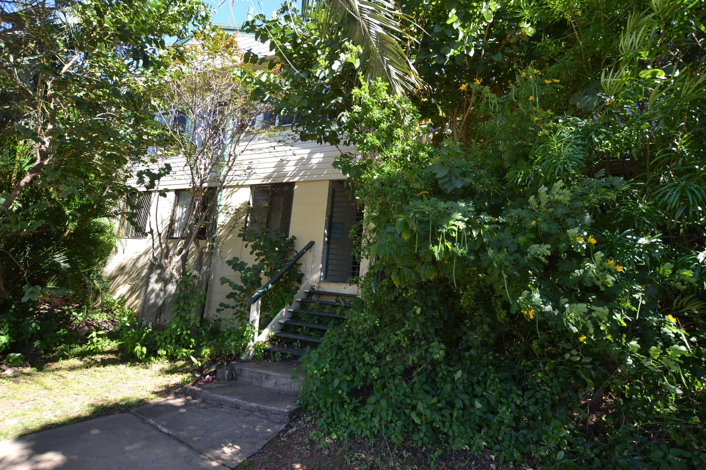 17 Whitman Street, Yeppoon QLD 4703, Yeppoon - Thumbnail 2