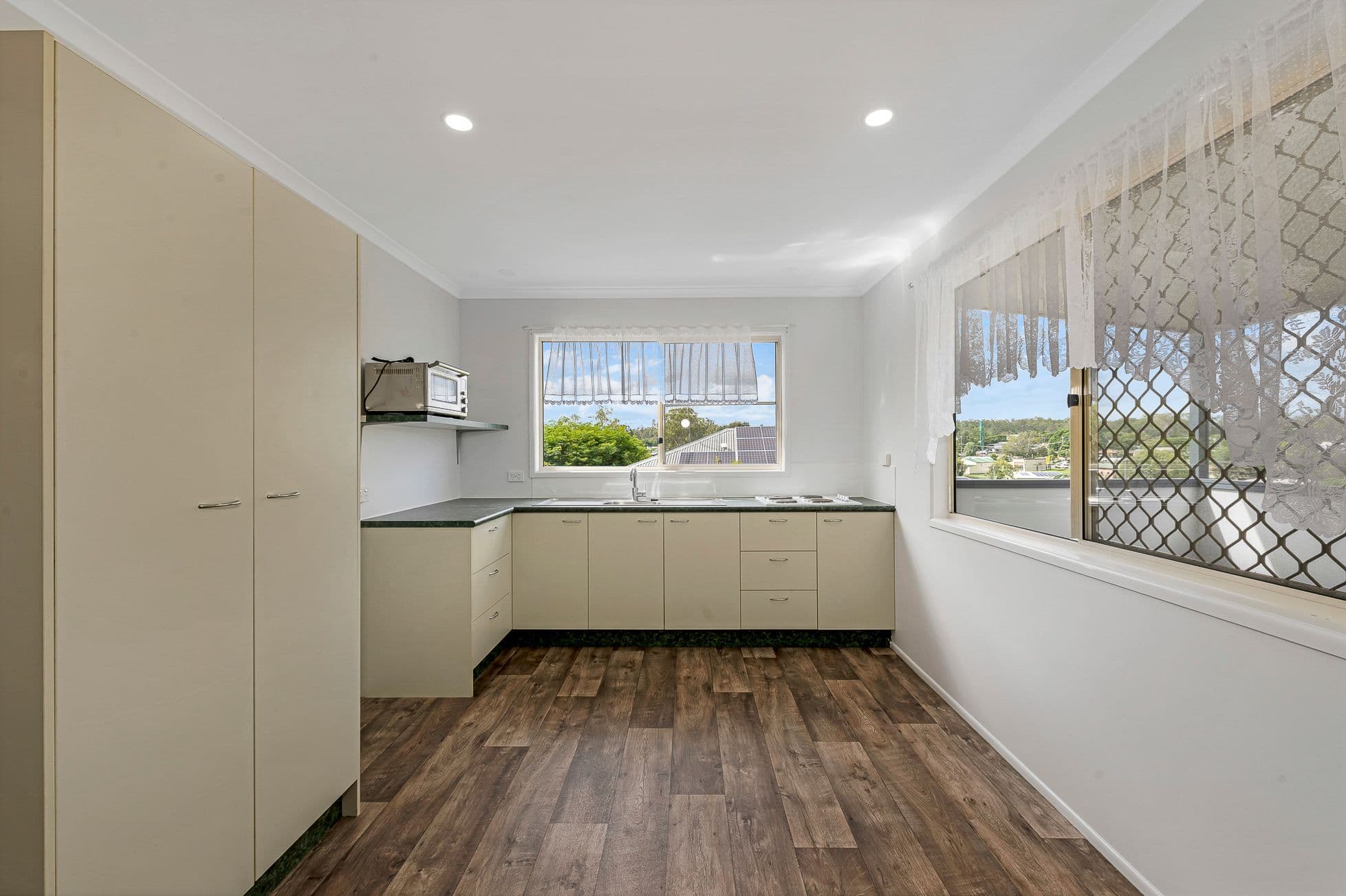8 Elliott Street, Gin Gin QLD 4671, Gin Gin - Thumbnail 5