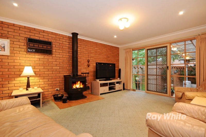 8 Jade Court, WANTIRNA SOUTH VIC 3152, Wantirna South - Thumbnail 4