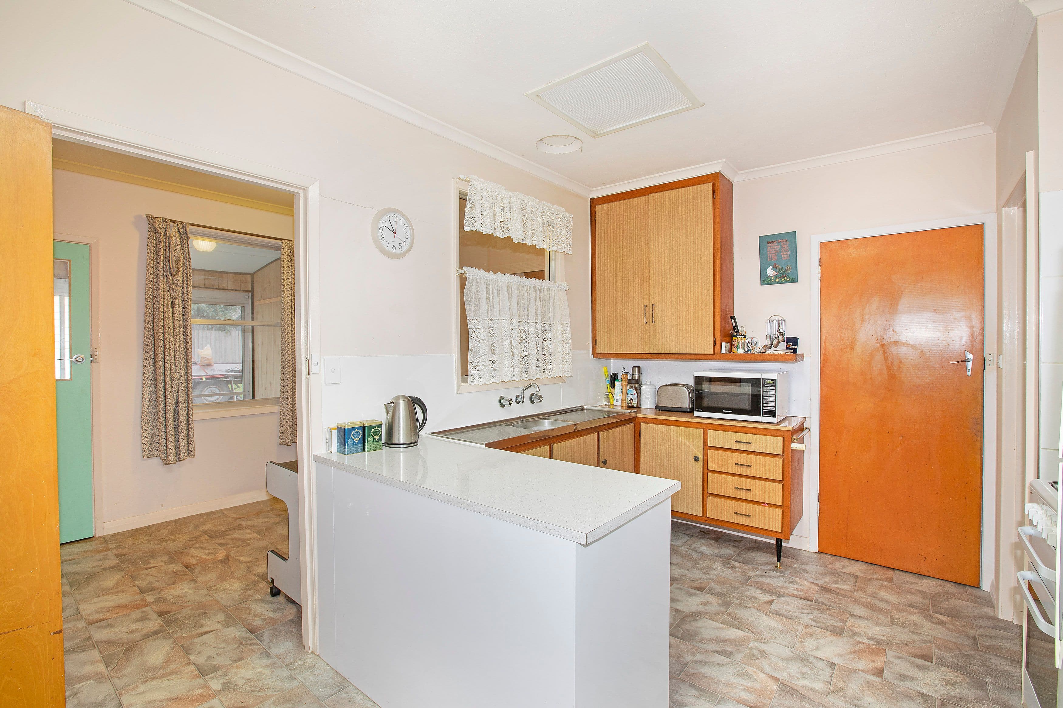 266 Mt Pleasant Road, Highton VIC 3216, Highton - Thumbnail 6