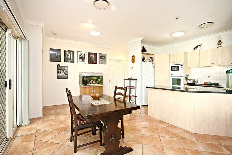 11 Oleander Place, CARINDALE QLD 4152, Carindale - Thumbnail 3