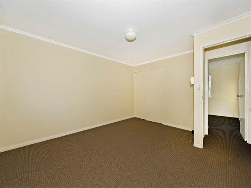 6 Pendlebury Court, EDENS LANDING QLD 4207, Edens Landing - Thumbnail 4