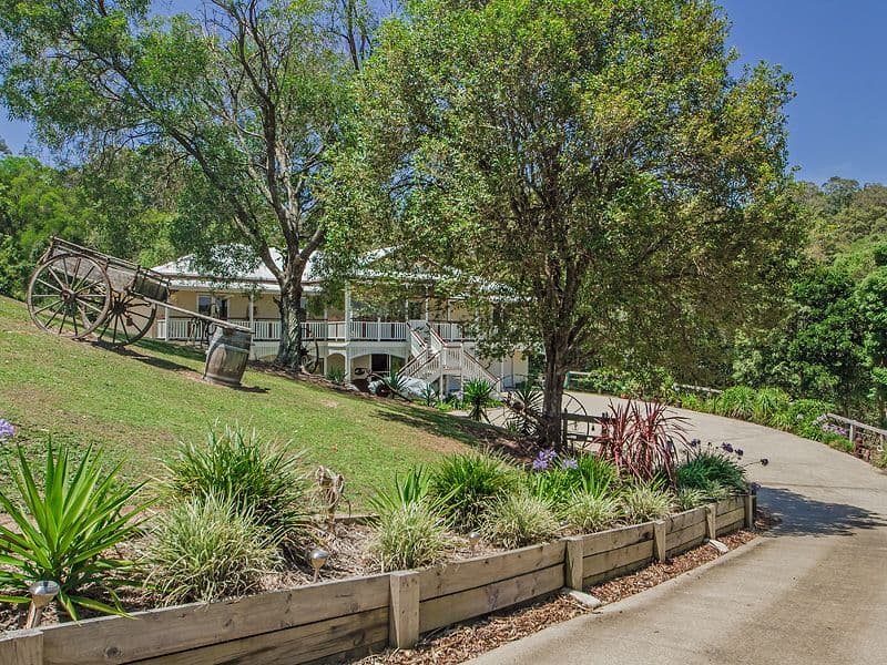 12 Hyperion Place, WILLOW VALE QLD 4209, Willow Vale - Thumbnail 2