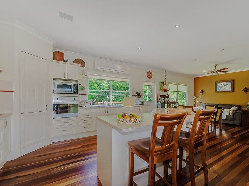 12 Hyperion Place, WILLOW VALE QLD 4209, Willow Vale - Thumbnail 6
