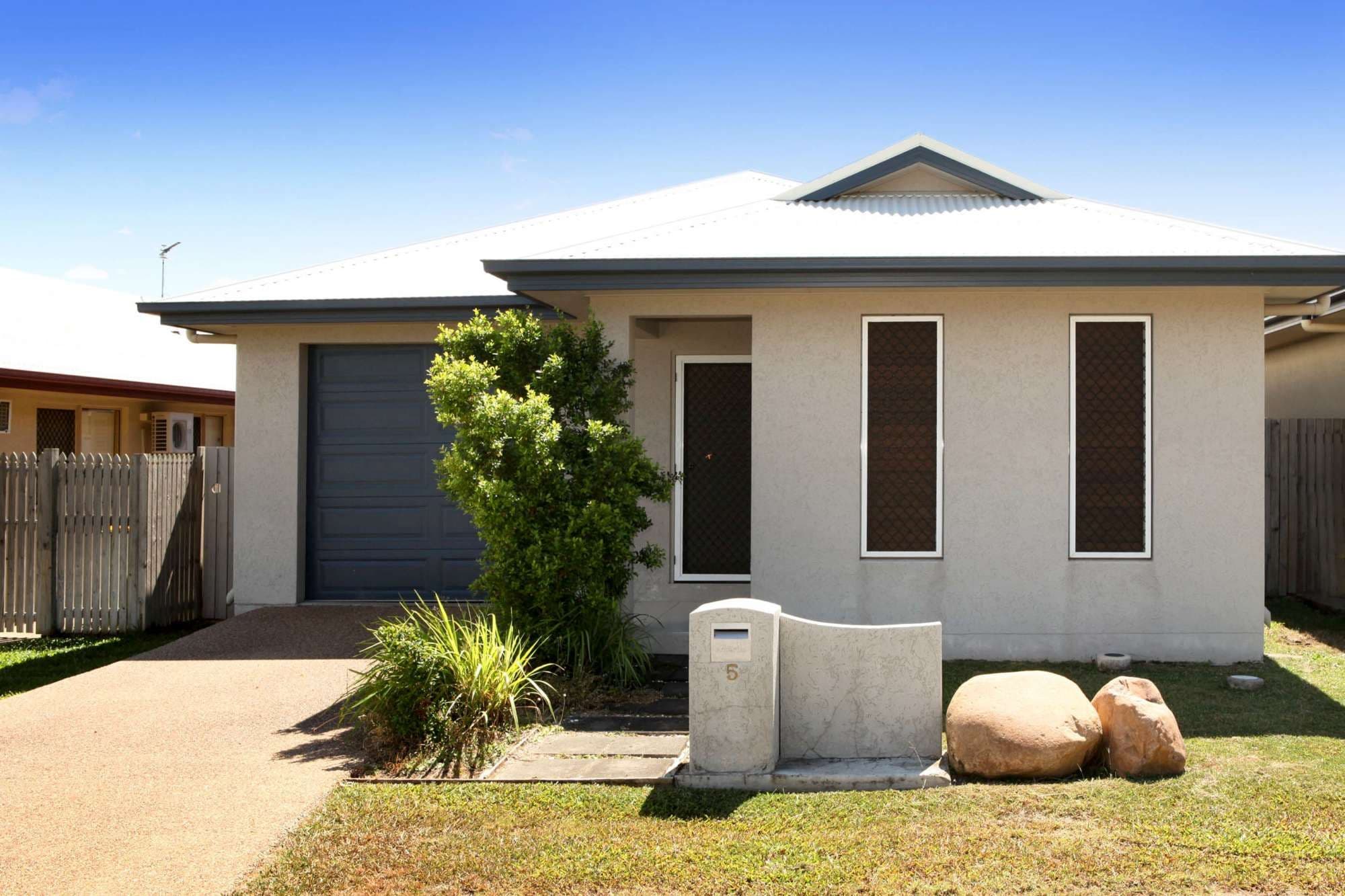 5 Johnstone Court, DOUGLAS QLD 4814, Bowral - Image 1