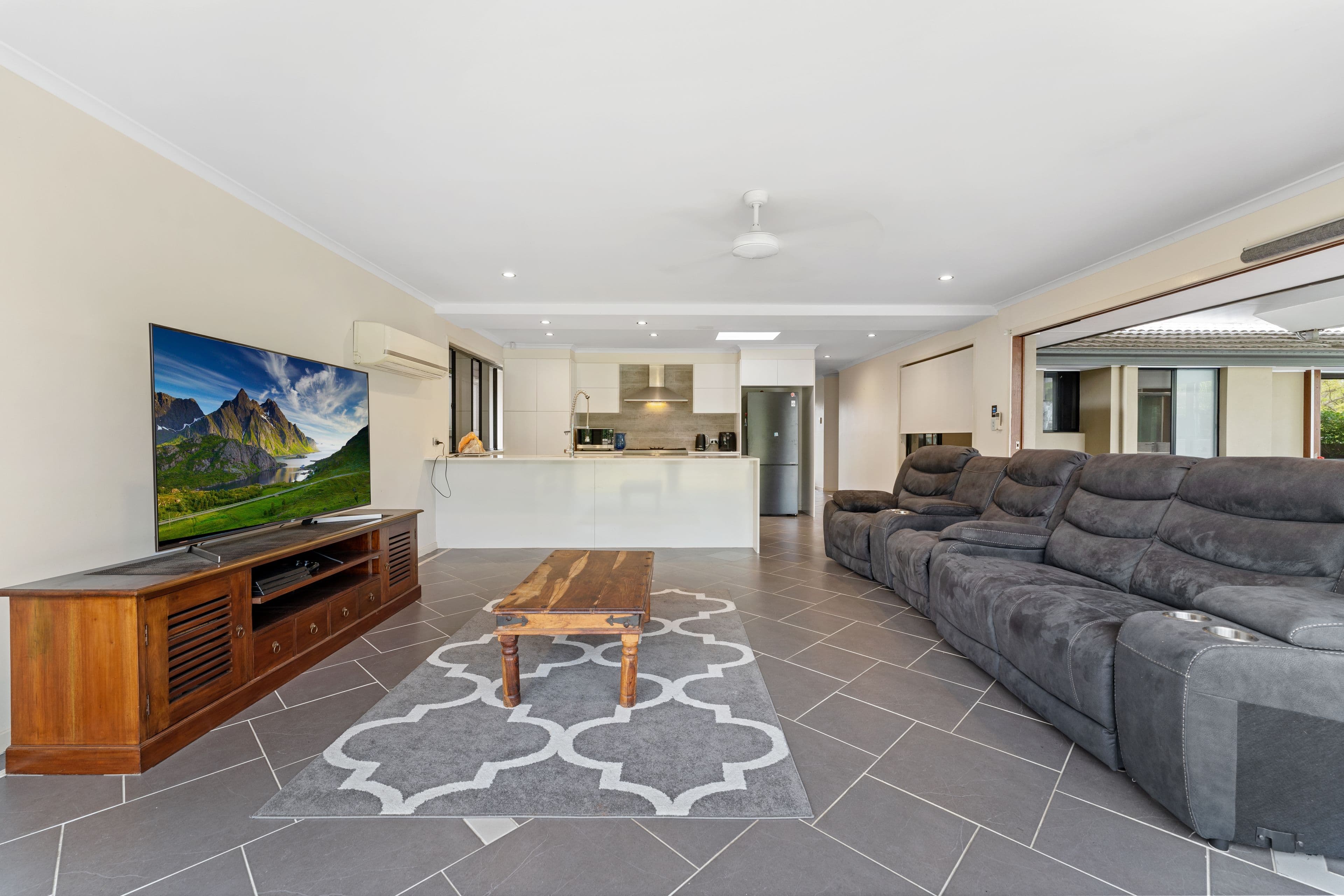 6 Ixora Court, Regents Park QLD 4118, Regents Park - Thumbnail 4