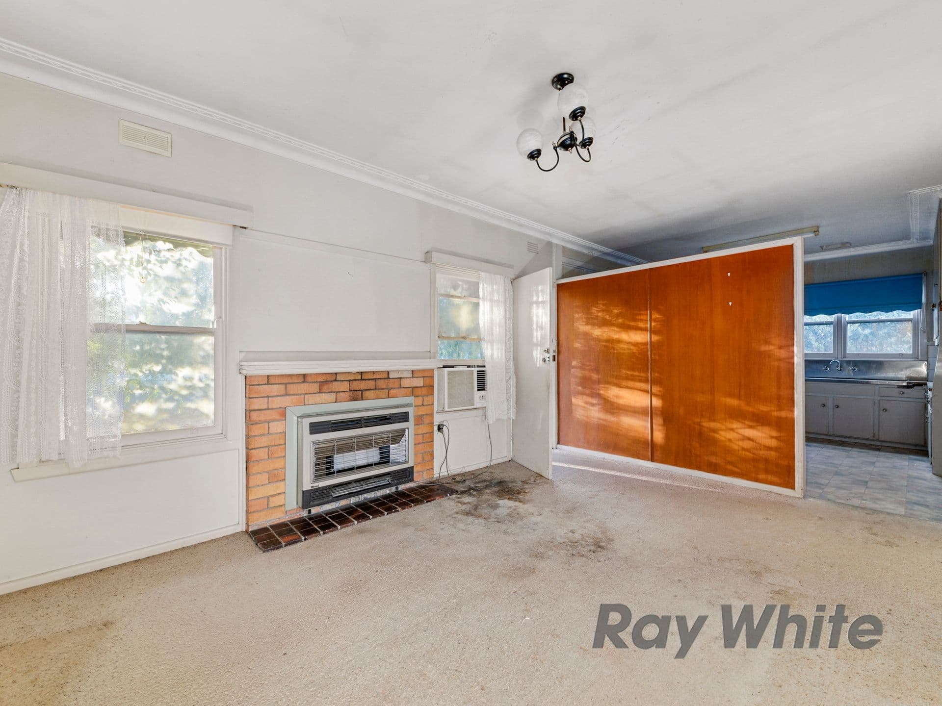 8 Royal Avenue, Benalla VIC 3672, Benalla - Thumbnail 3