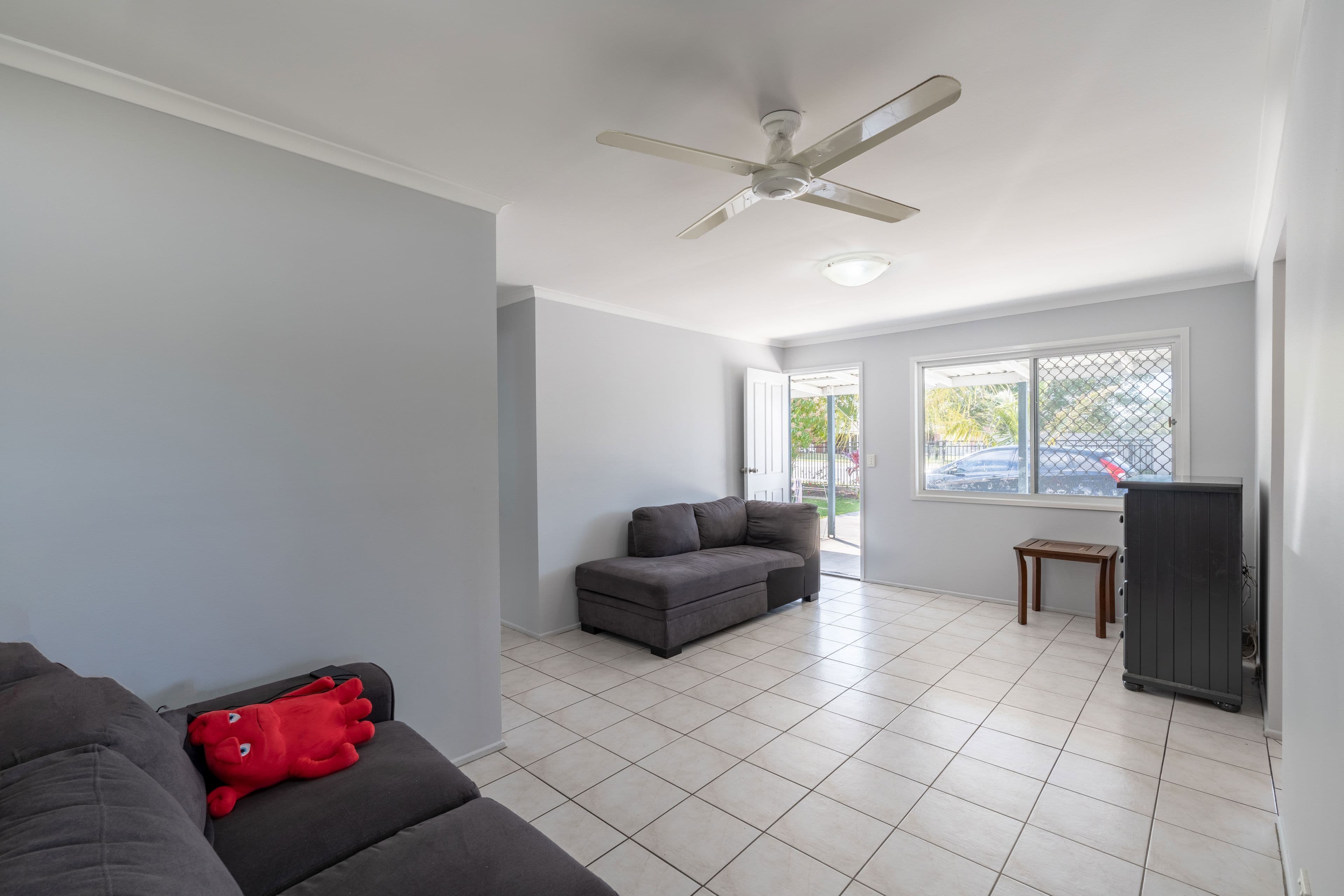 8 Grove Road, Holmview QLD 4207, Holmview - Thumbnail 3