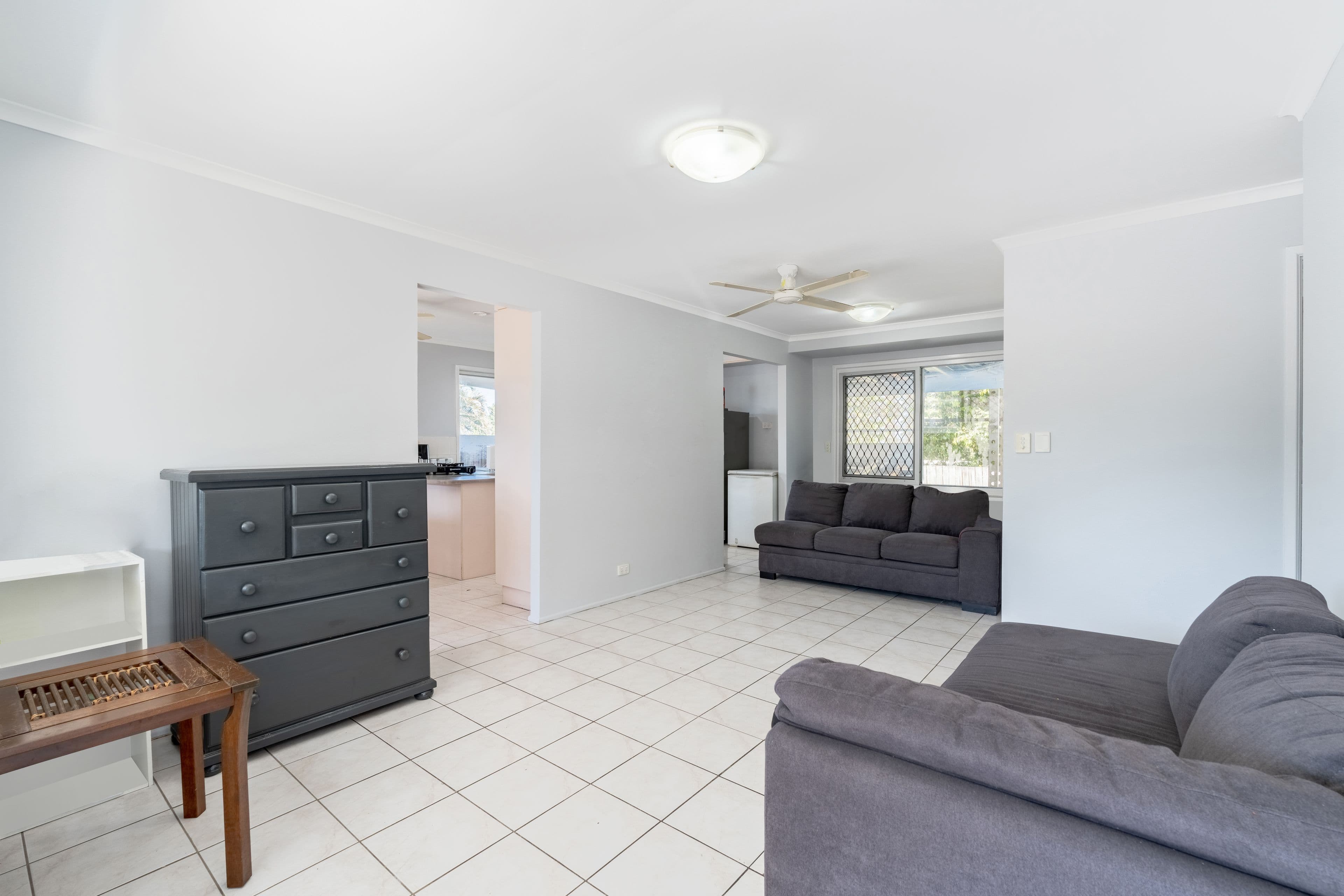 8 Grove Road, Holmview QLD 4207, Holmview - Thumbnail 5