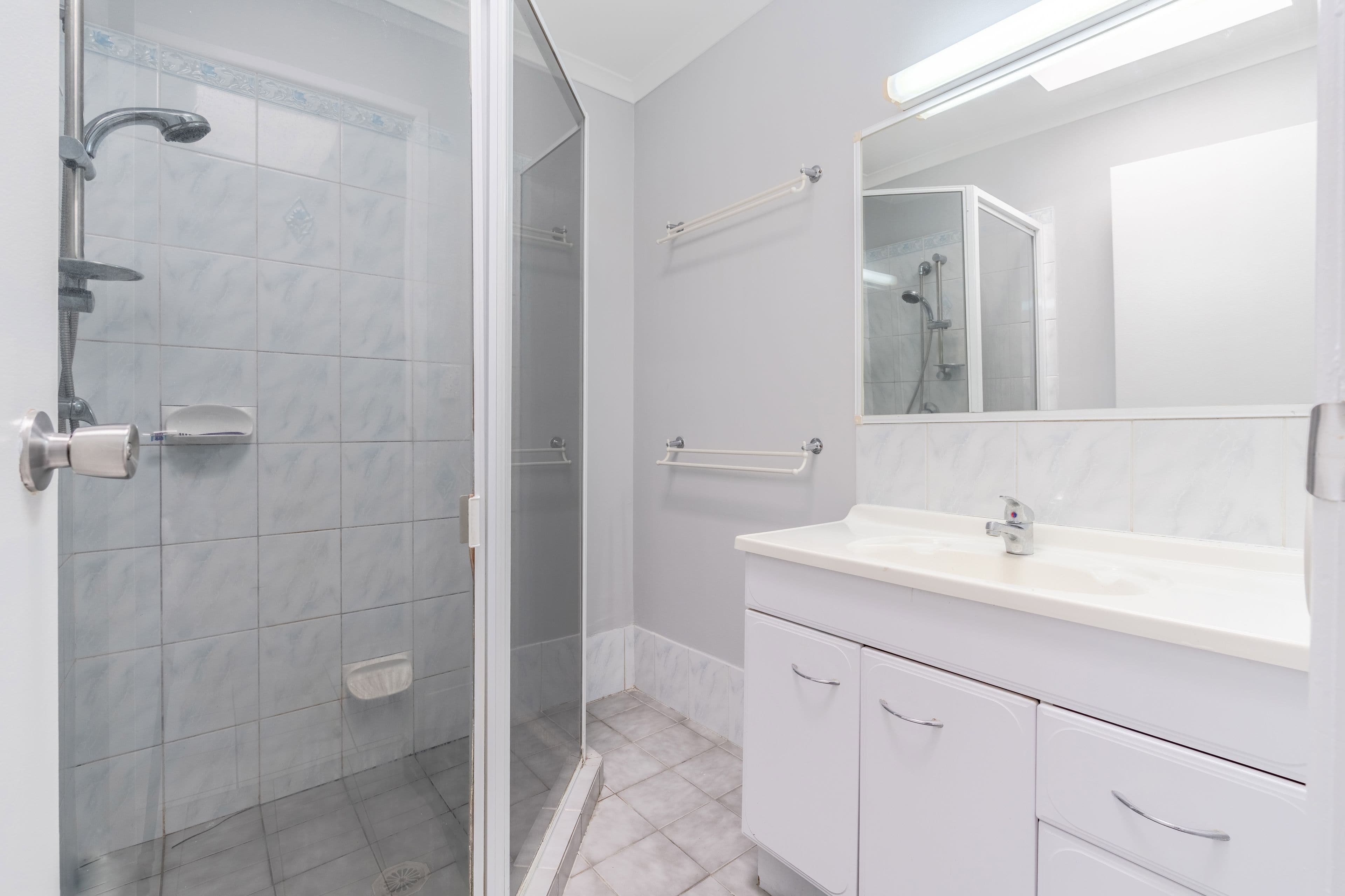 8 Grove Road, Holmview QLD 4207, Holmview - Thumbnail 8