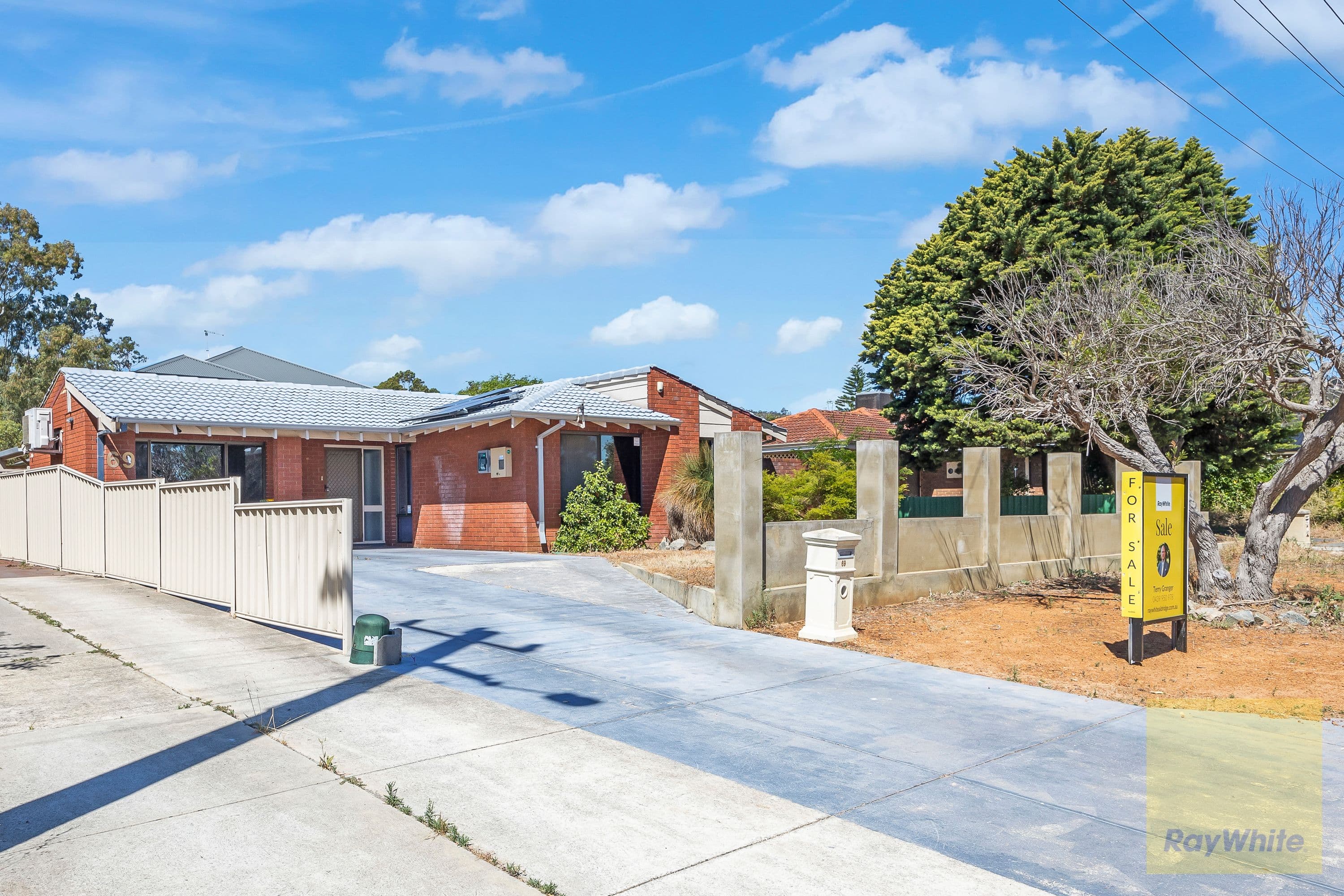 69 Moira Avenue, Forrestfield WA 6058, Forrestfield - Thumbnail 2