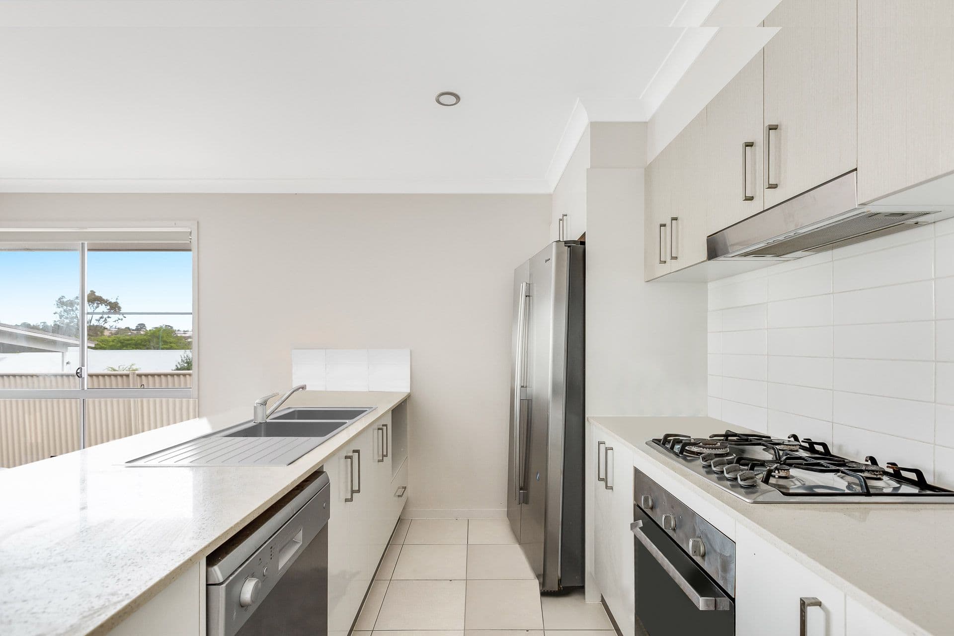 6 Preston Court, Glenvale QLD 4350, Glenvale - Thumbnail 3