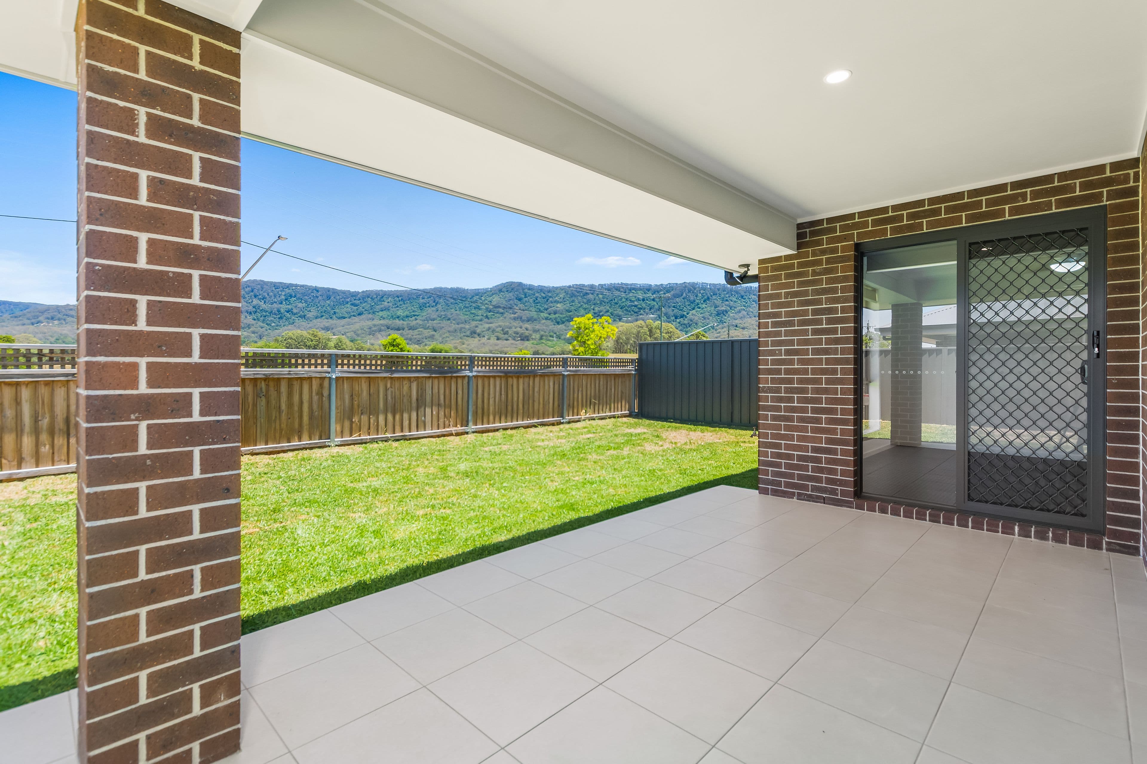 19 Acland Drive, Horsley - Thumbnail 8