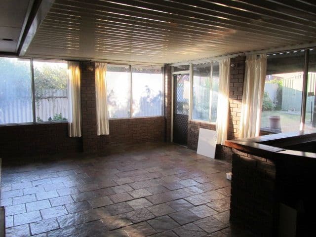 29 Chisham Avenue, PARMELIA WA 6167, Parmelia - Thumbnail 3