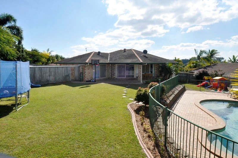 14 Holterman Court, MUDGEERABA QLD 4213, Mudgeeraba - Thumbnail 2