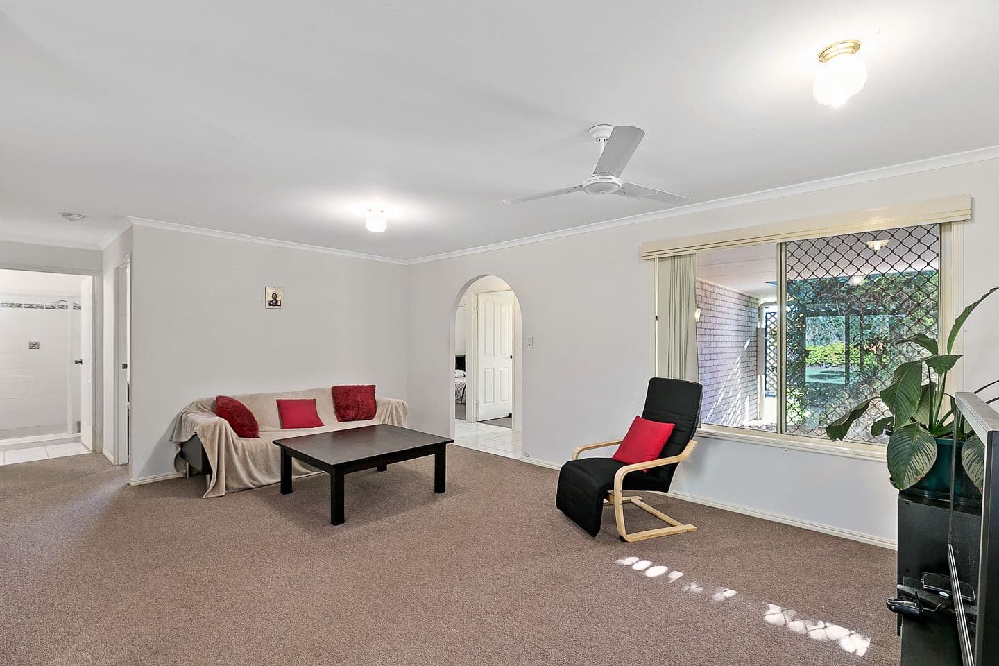9 Figbird Close, Eli Waters QLD 4655, Eli Waters - Thumbnail 4