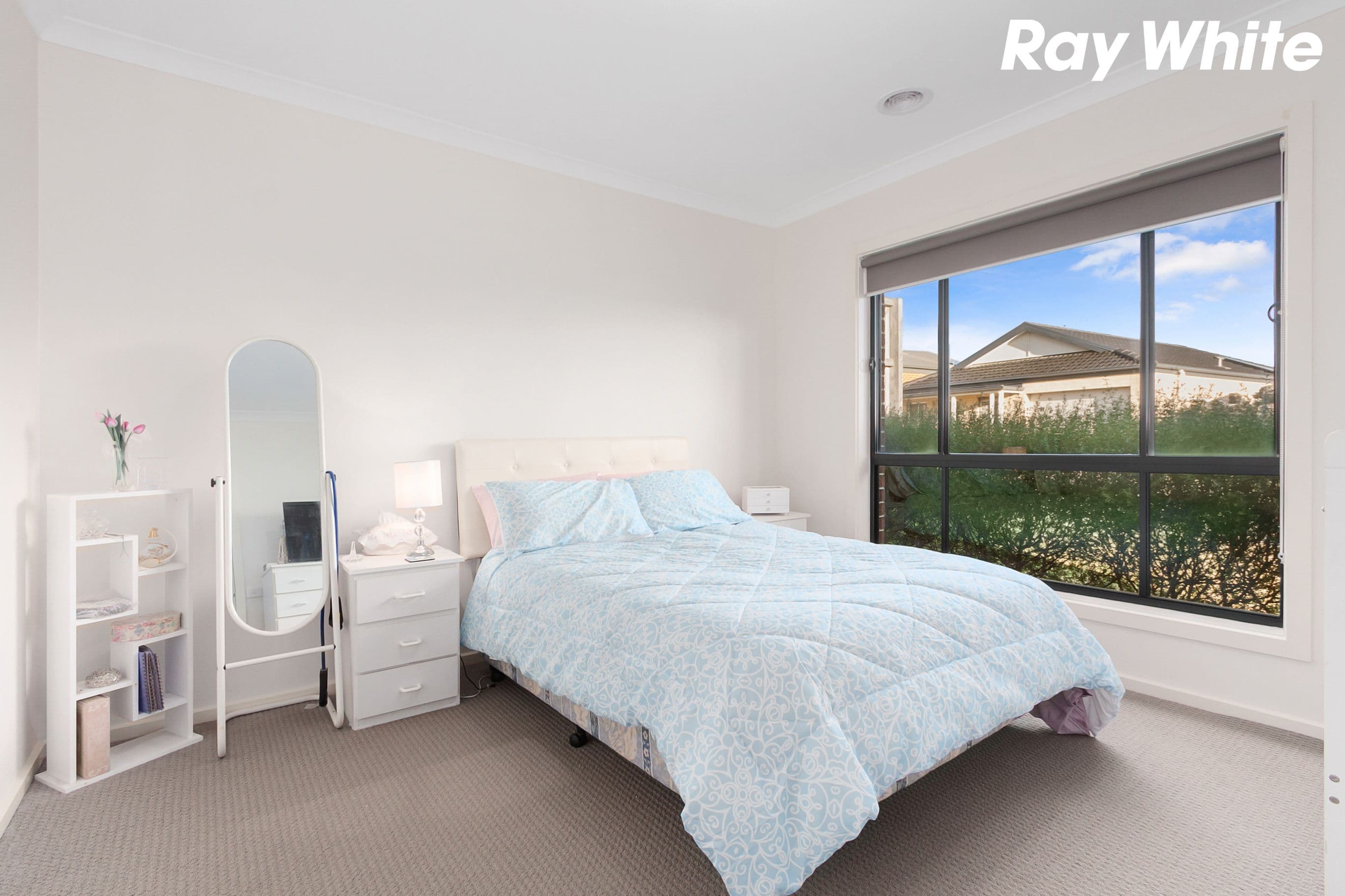 3 Manor View, Pakenham VIC 3810, Pakenham - Thumbnail 2