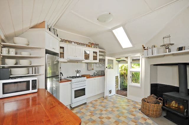 43 Hat Hill Road, BLACKHEATH NSW 2785, Blackheath - Thumbnail 2