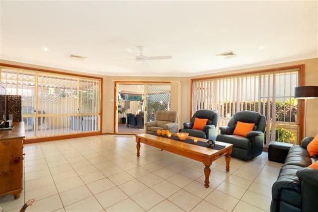 12 Freesia Place, GLENMORE PARK NSW 2745, Glenmore Park - Thumbnail 5