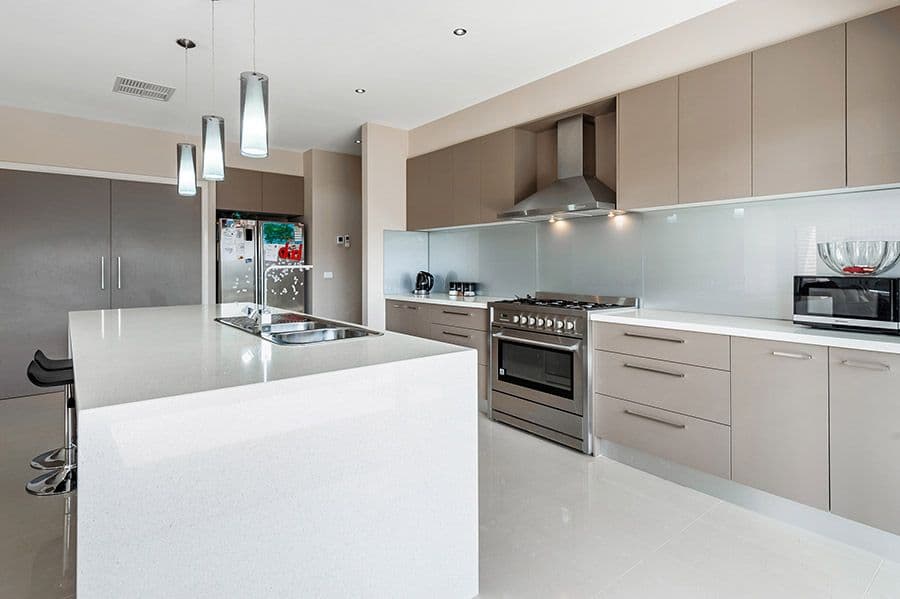 28 Falkland Road, Craigieburn VIC 3064, Craigieburn - Thumbnail 2