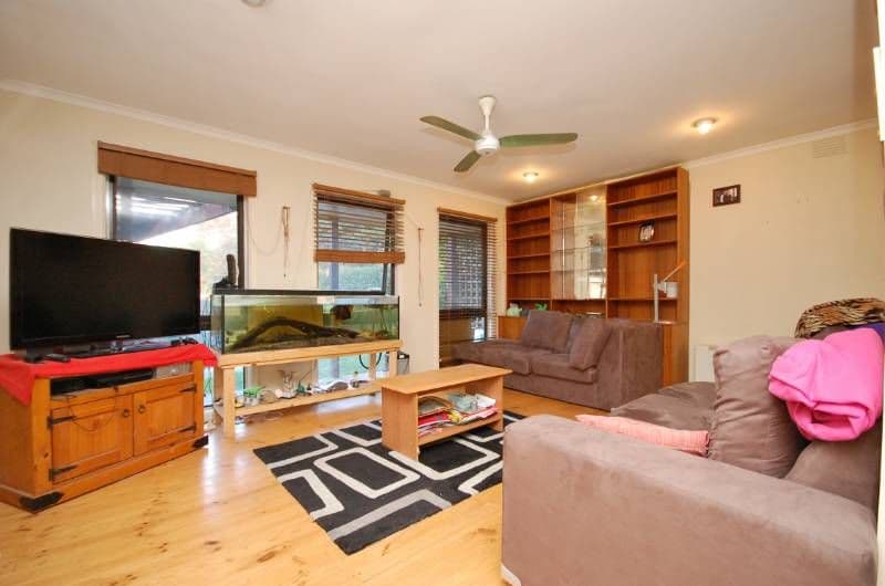 3 Shirley Crescent, WOORI YALLOCK VIC 3139, Woori Yallock - Thumbnail 2