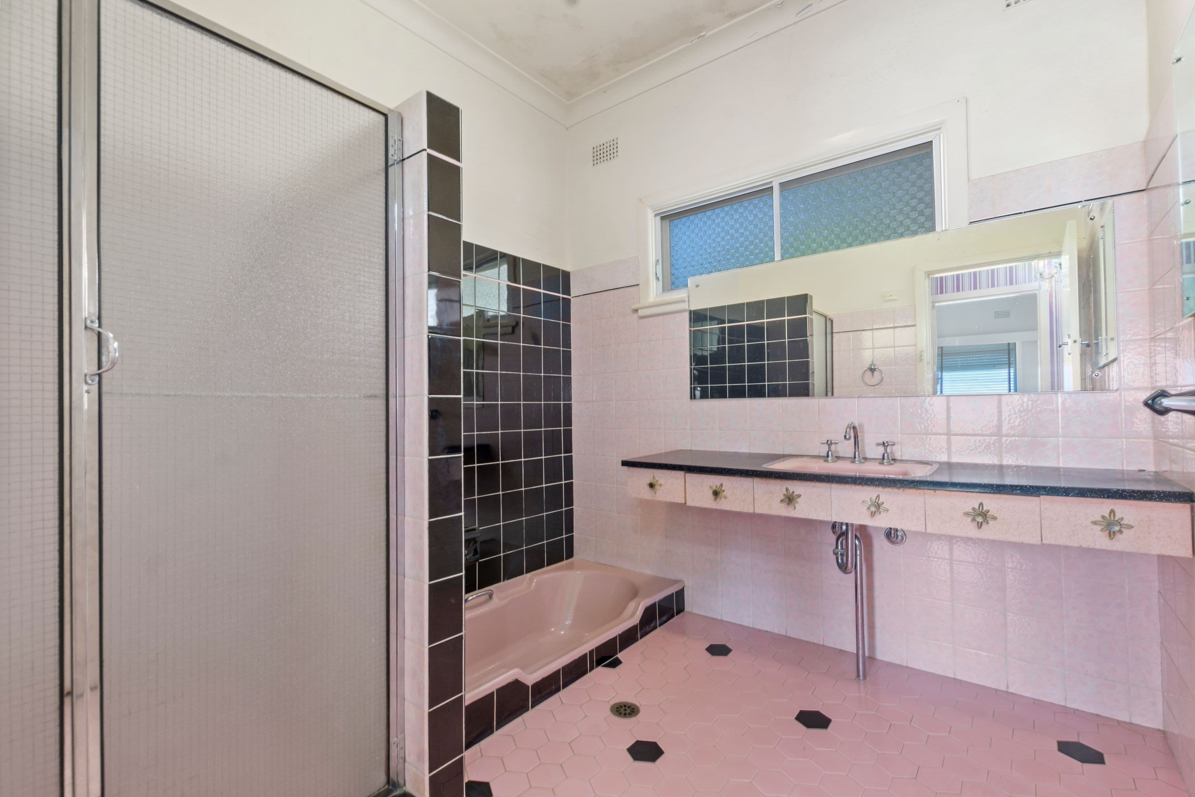24 Cottage Grove, Corrimal NSW 2518, Corrimal - Thumbnail 7