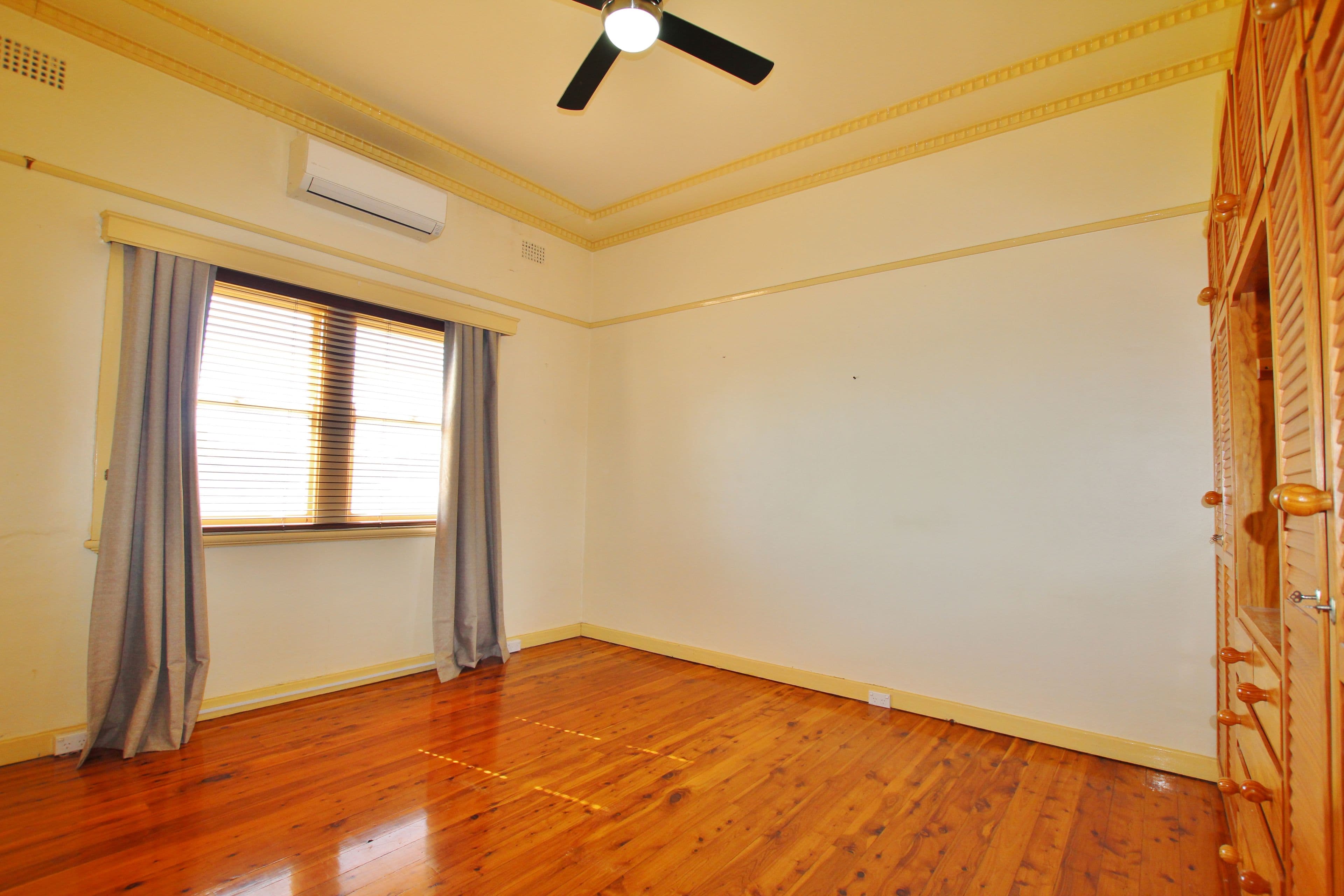 12 Currawong Street, Young - Thumbnail 6