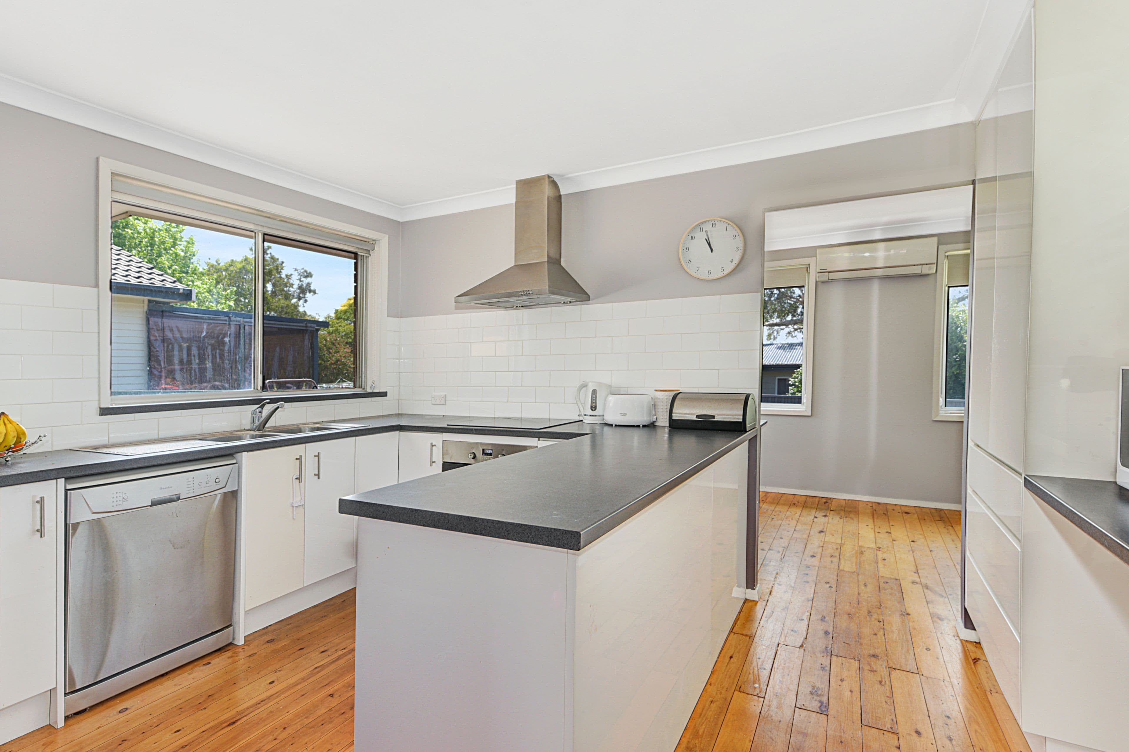 82 & 82a Hume Boulevard, Killarney Vale NSW 2261, Killarney Vale - Thumbnail 5