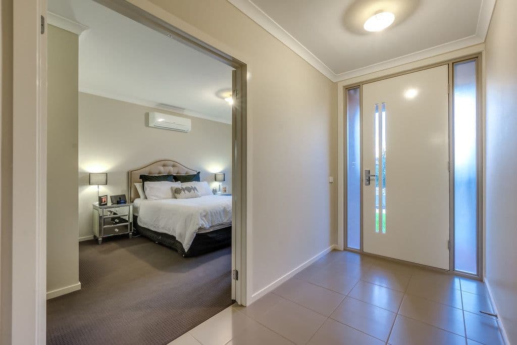 53 Claire Way, Tarneit VIC 3029, Tarneit - Thumbnail 3
