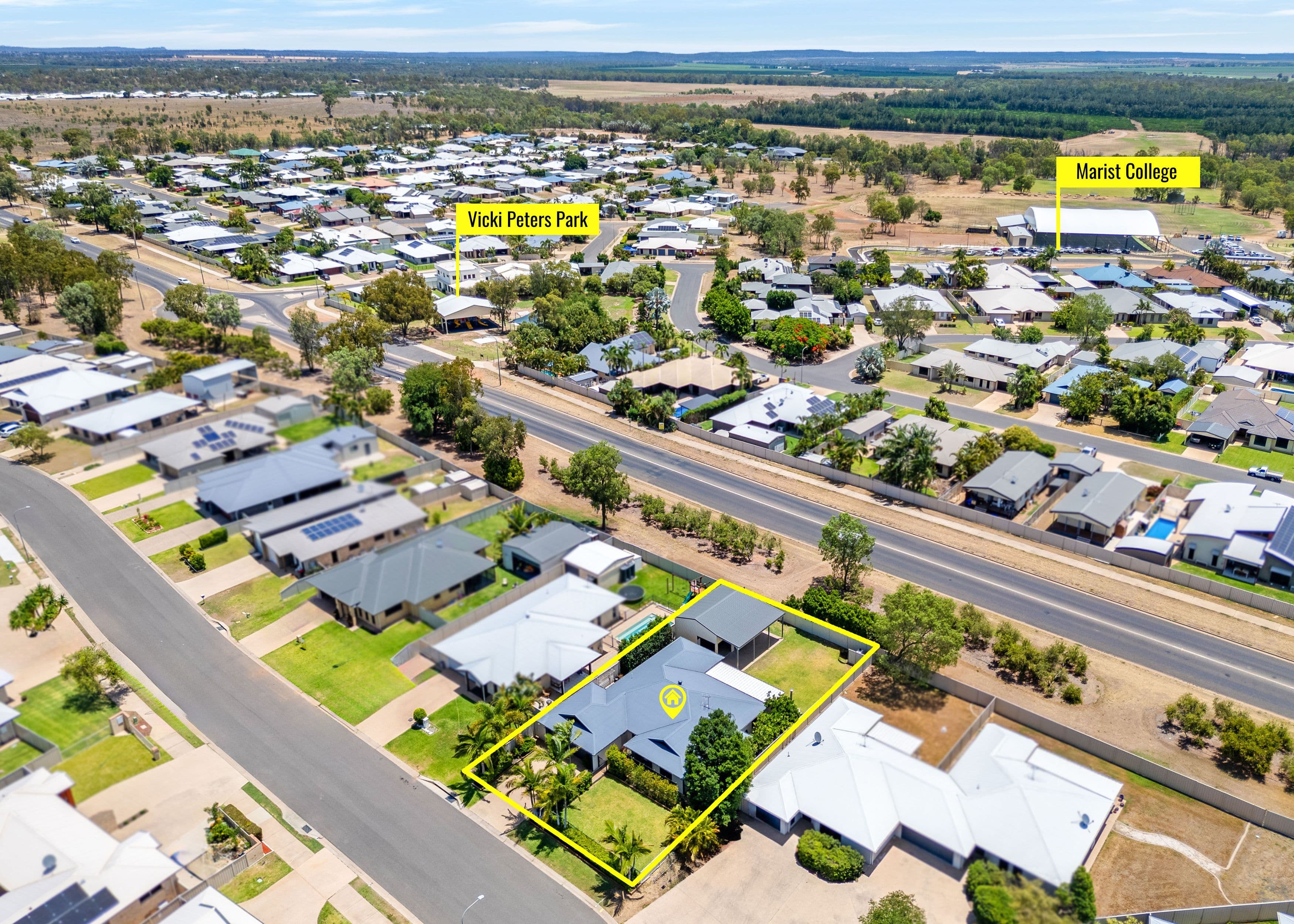 14 Wright Street, Emerald QLD 4720, Emerald - Thumbnail 3