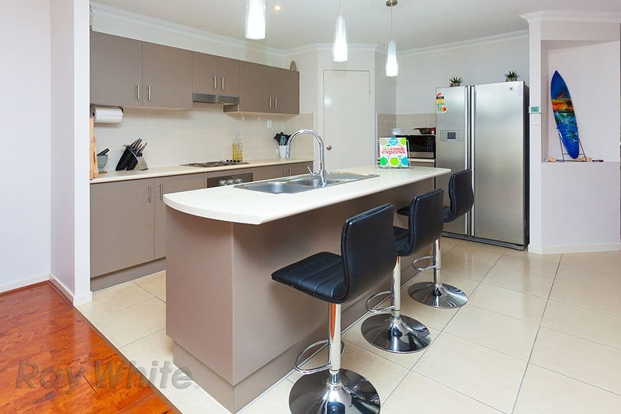 2 Cove Place, SPRINGFIELD LAKES QLD 4300, Springfield Lakes - Thumbnail 2